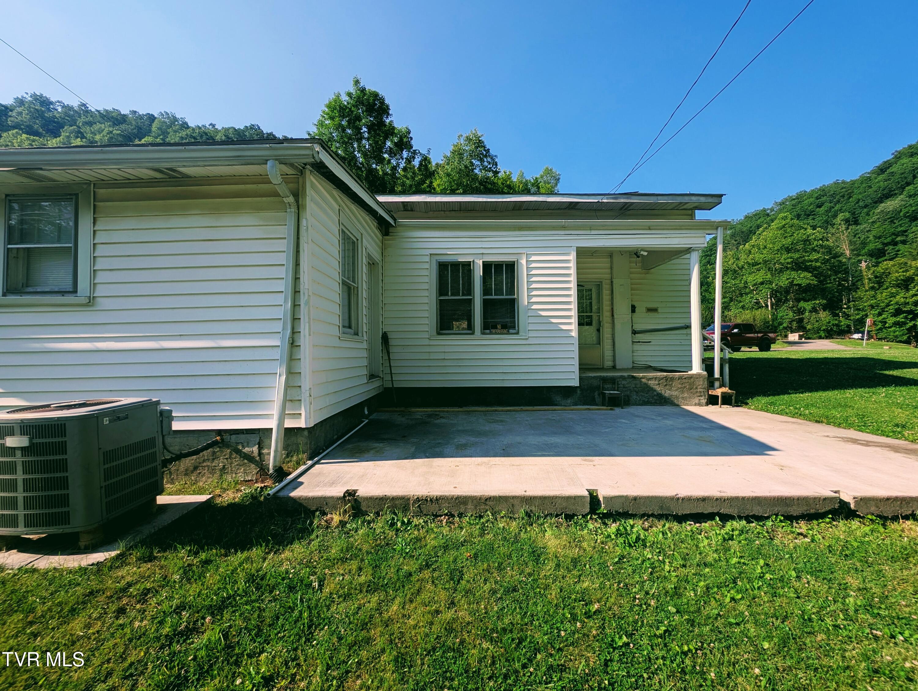 124 Garmon Sutherland Street