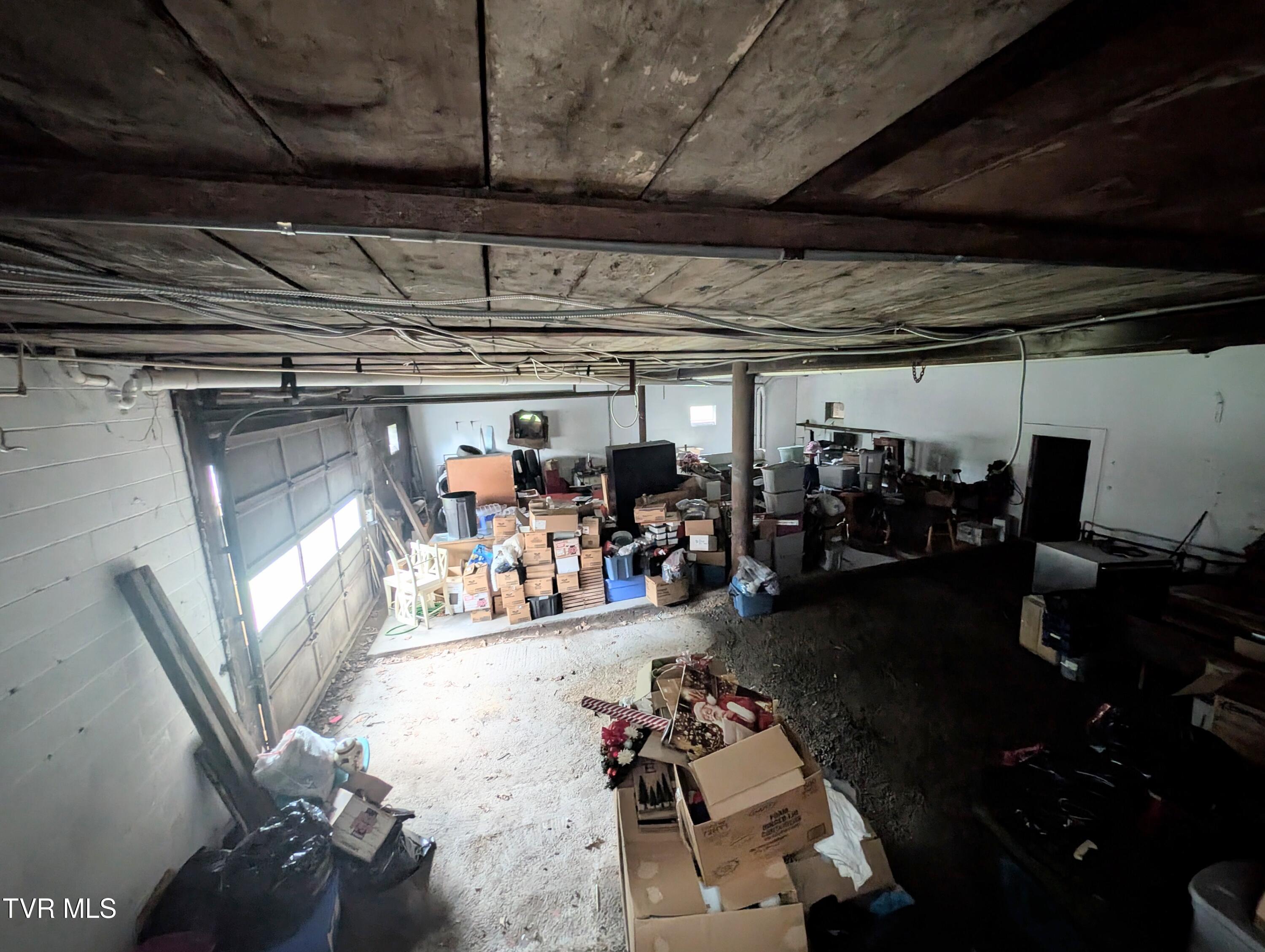 1220 Rose Ridge