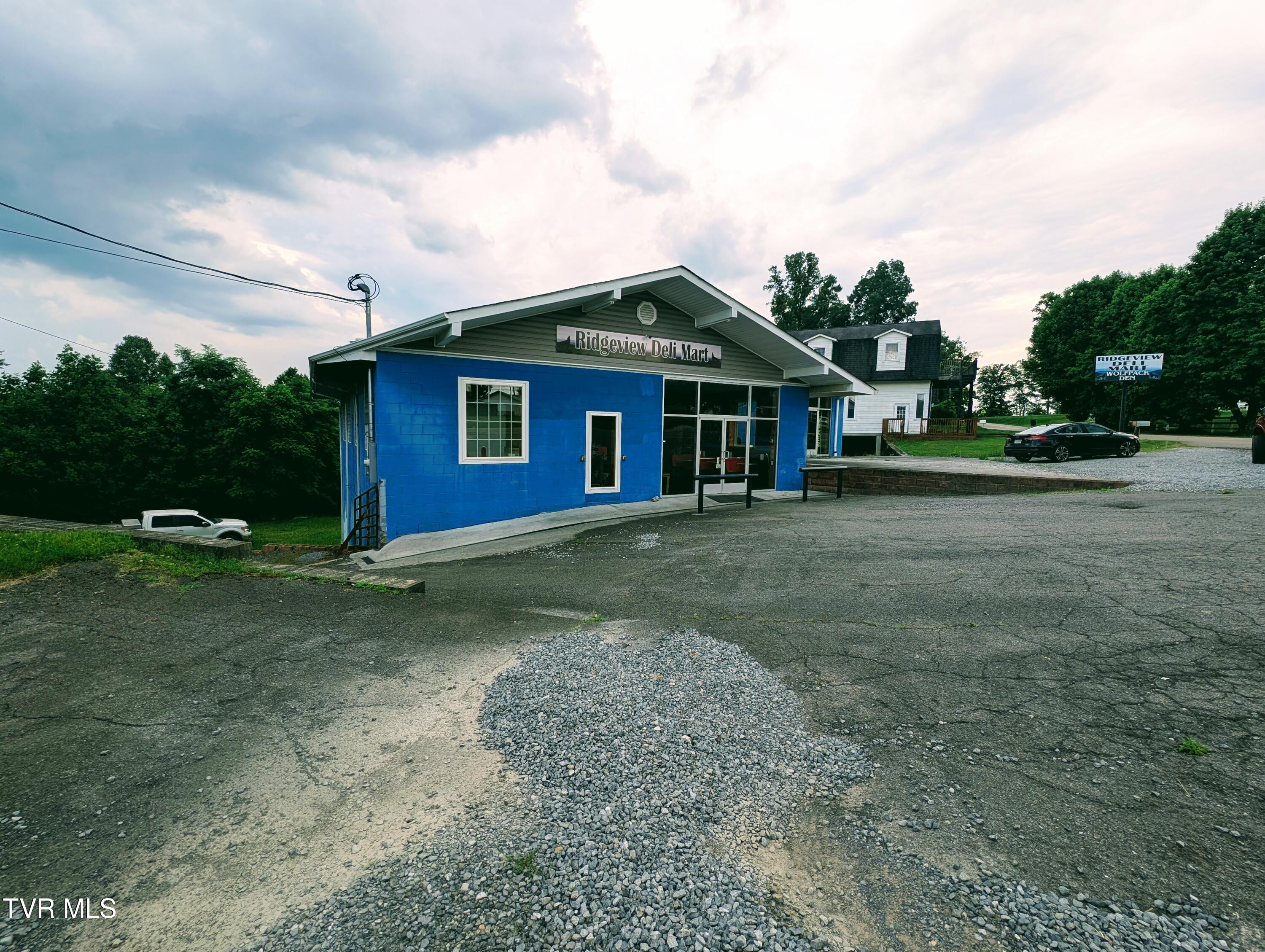 1220 Rose Ridge