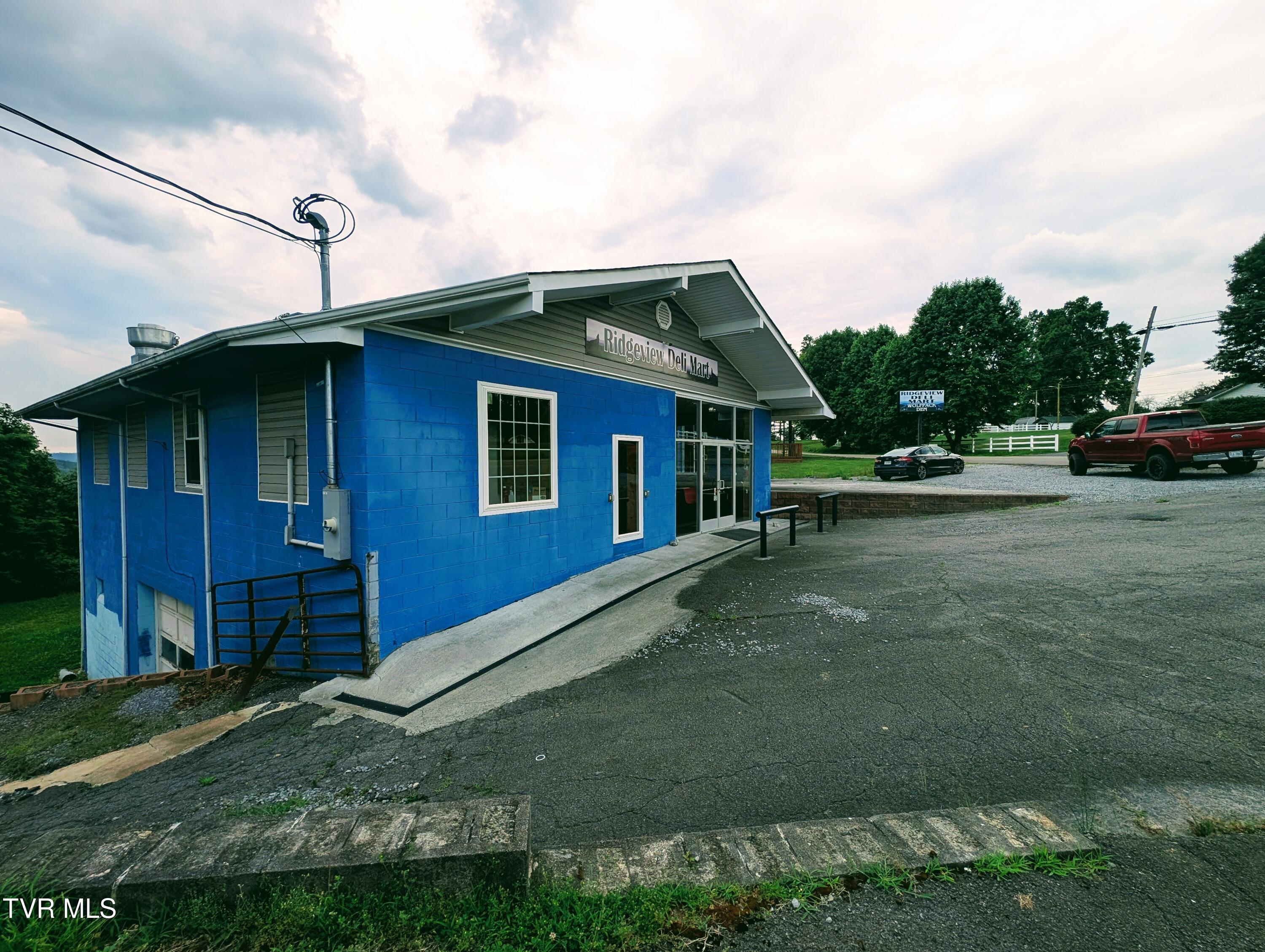 1220 Rose Ridge
