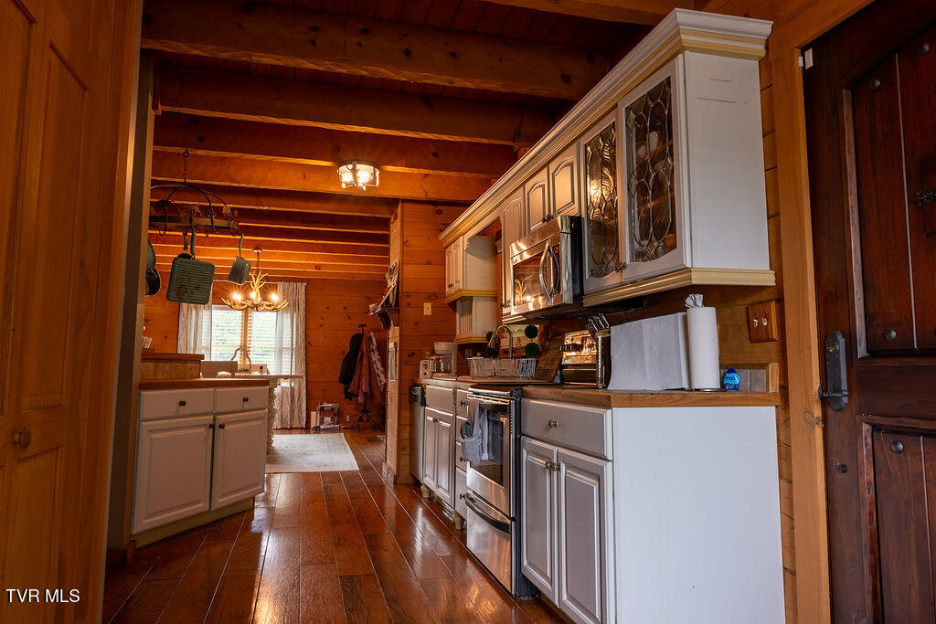 332 Undertaker Boulevard