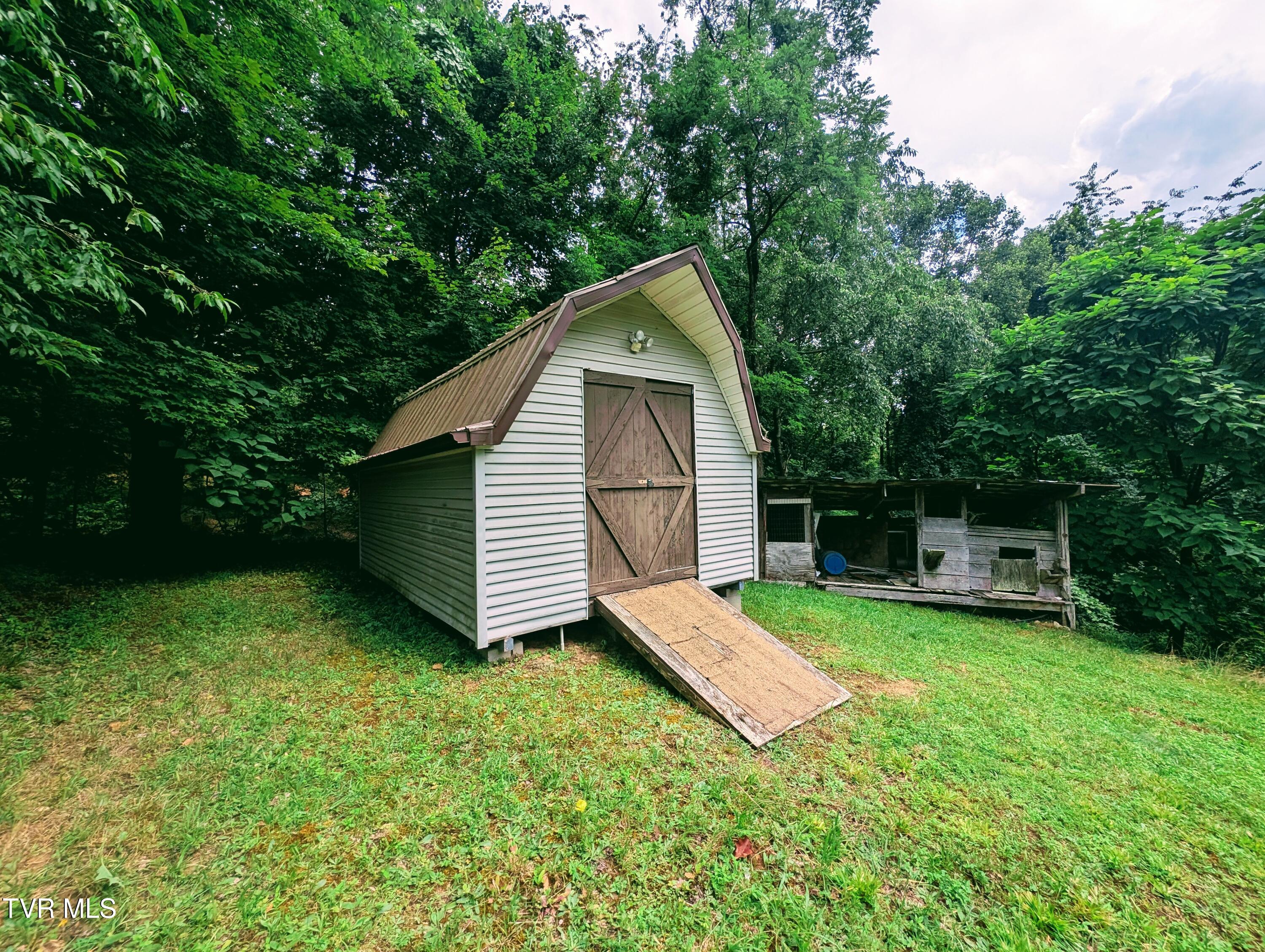 2005 Dc Caney Ridge Road