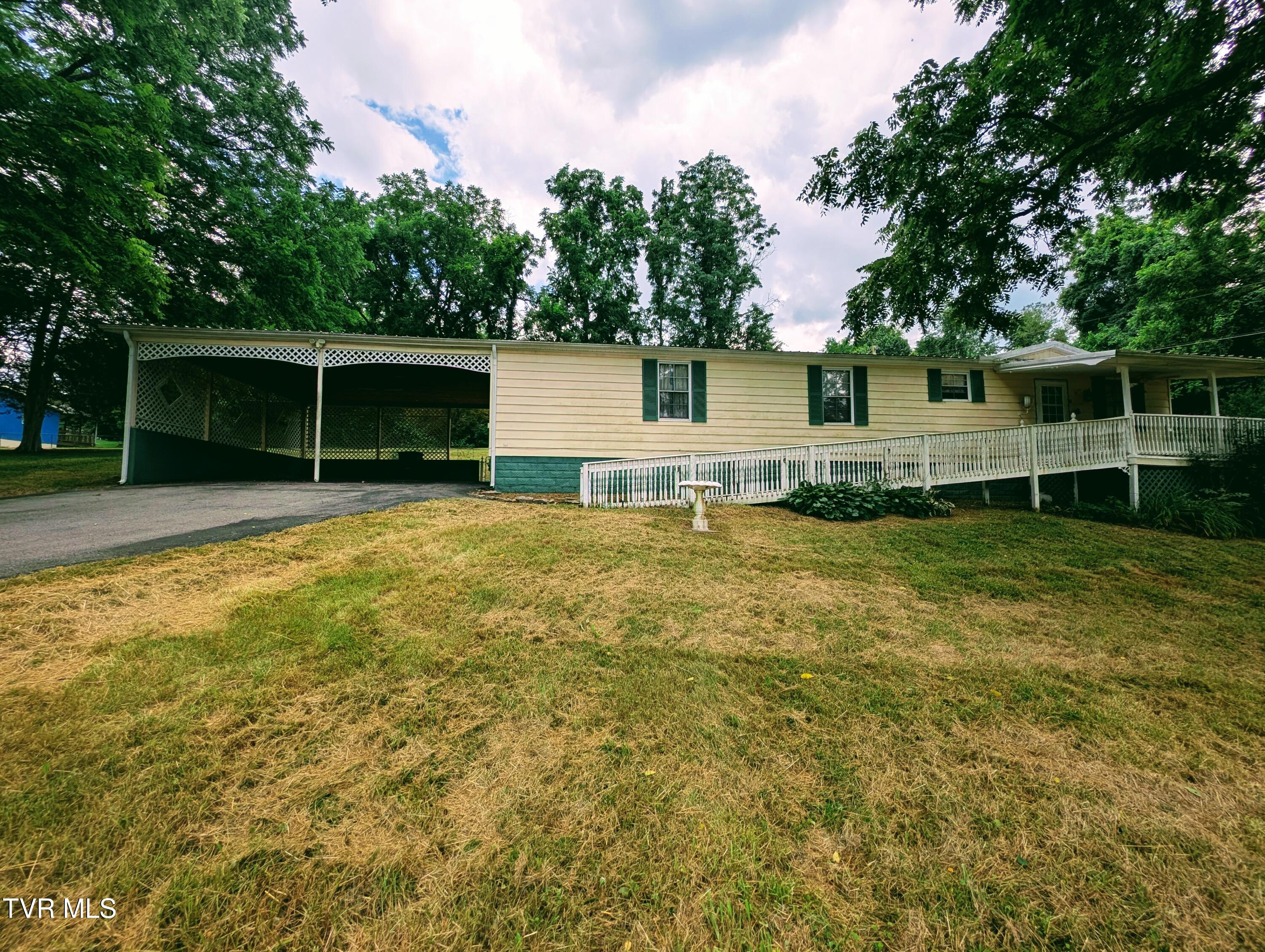 222 Warren Drive
