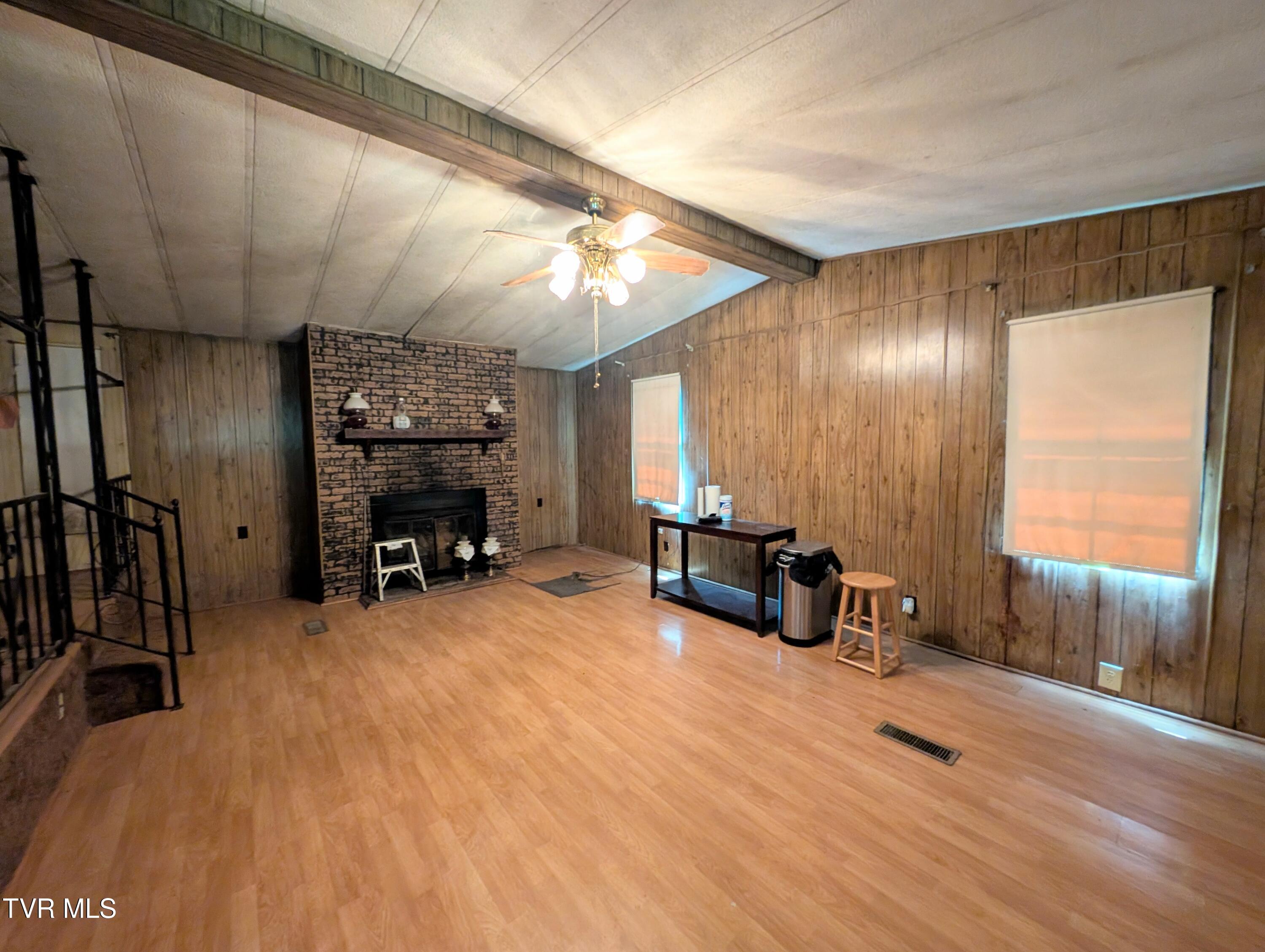 222 Warren Drive