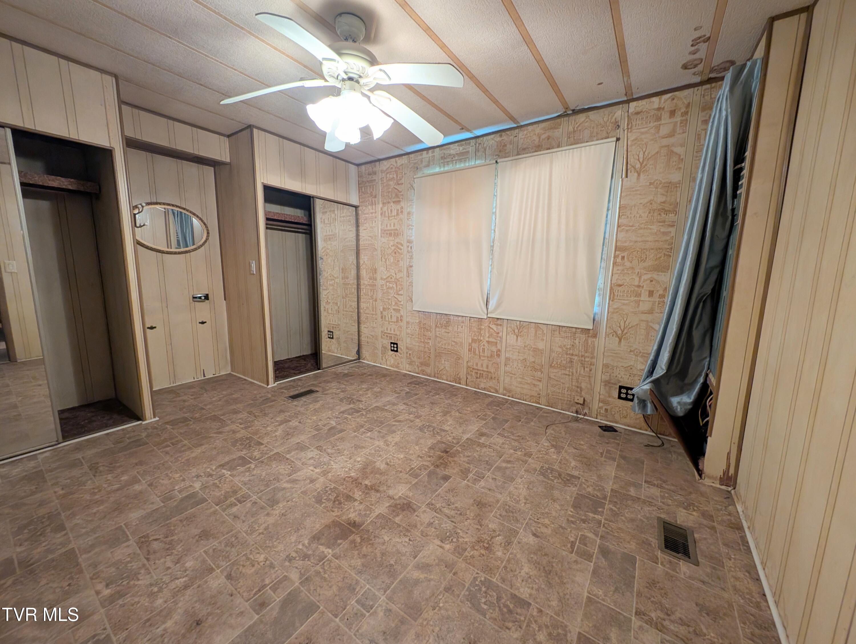 222 Warren Drive