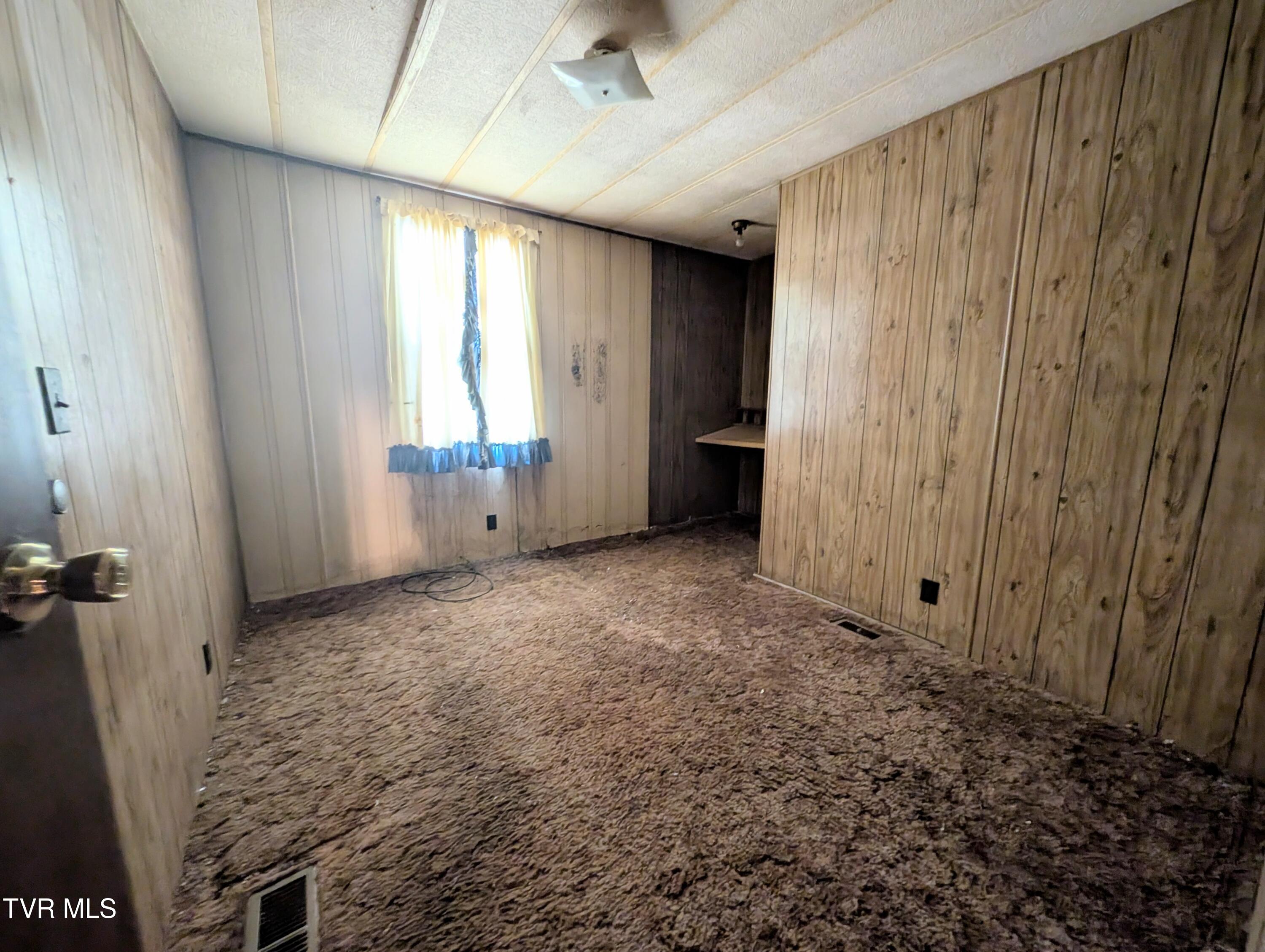 222 Warren Drive
