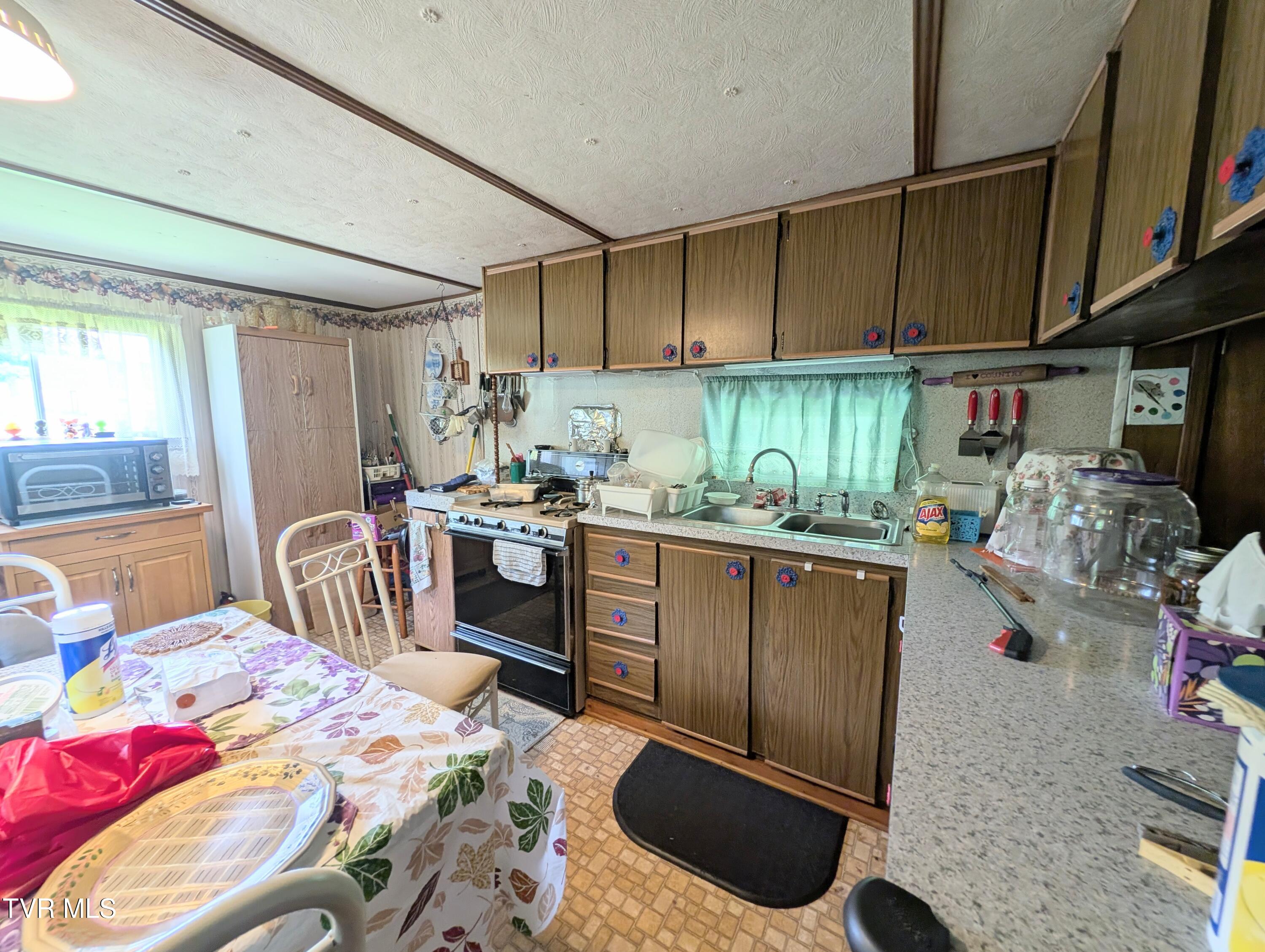 4398 Brushy Ridge Road
