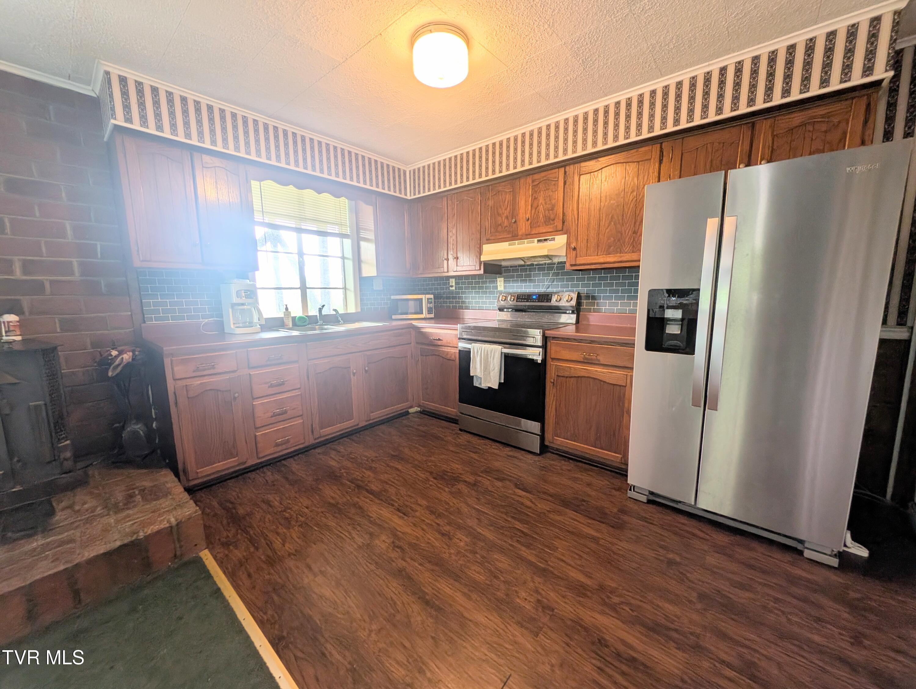 4443 Bartlick Road