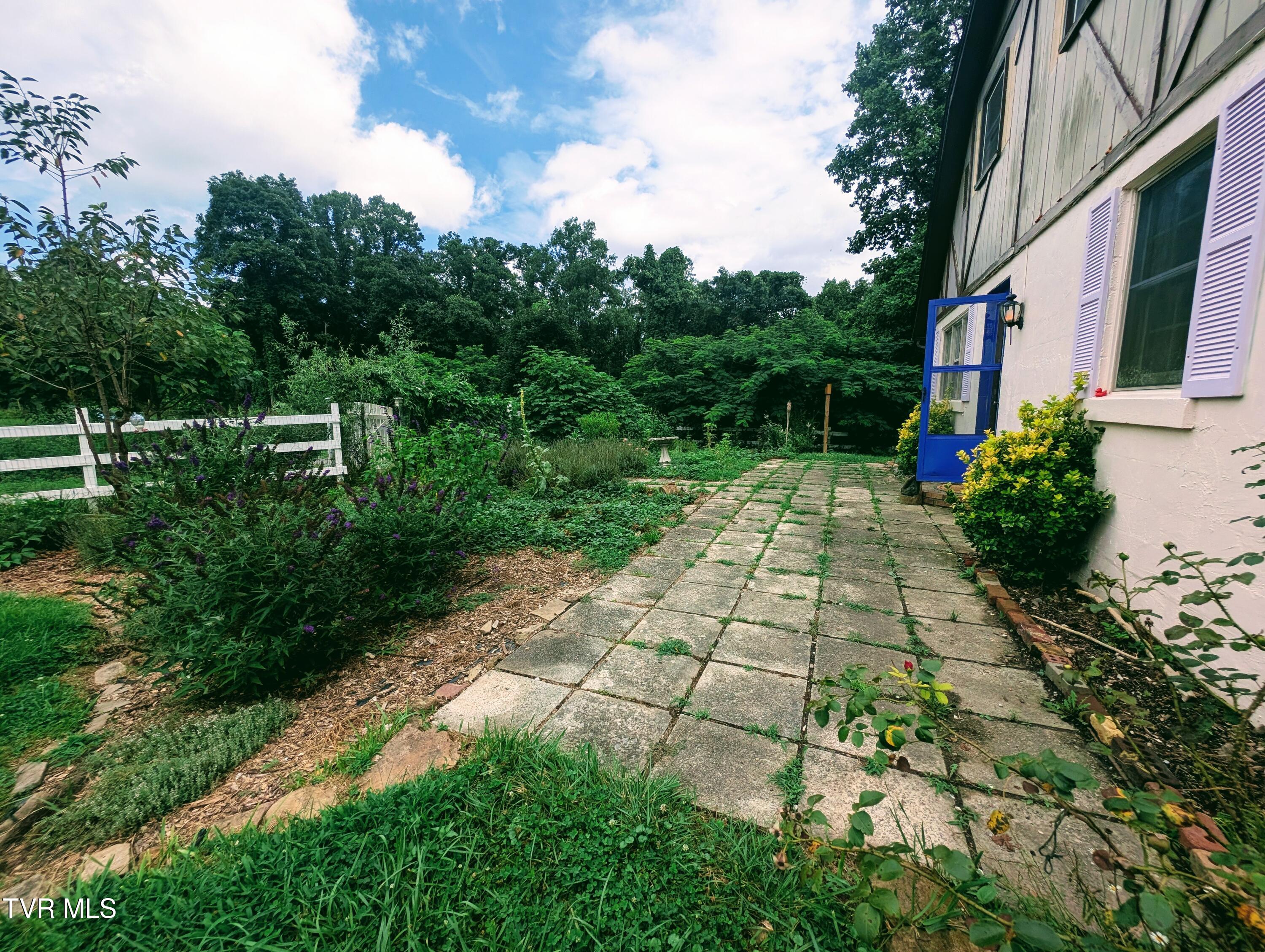 4443 Bartlick Road