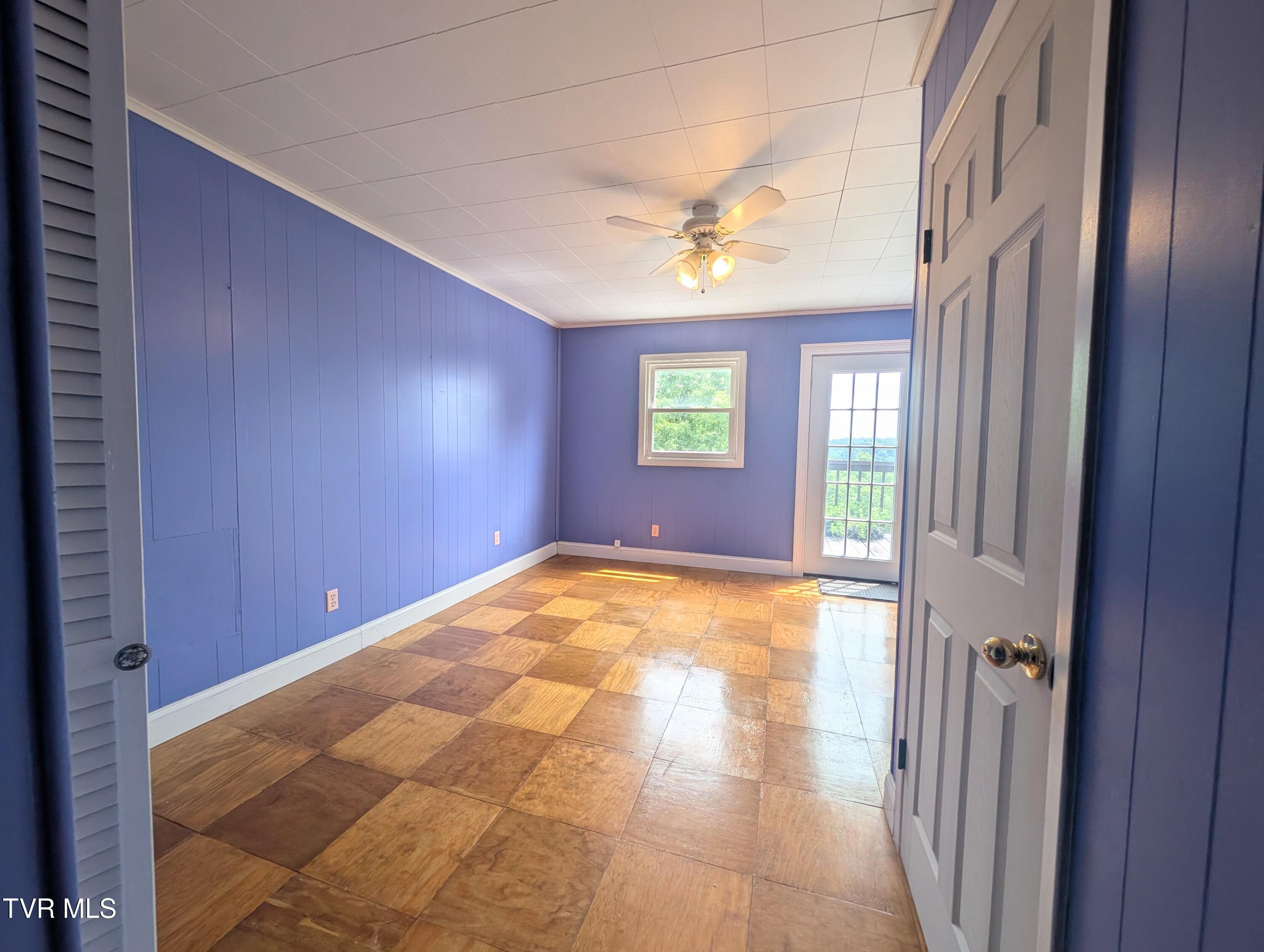 4443 Bartlick Road