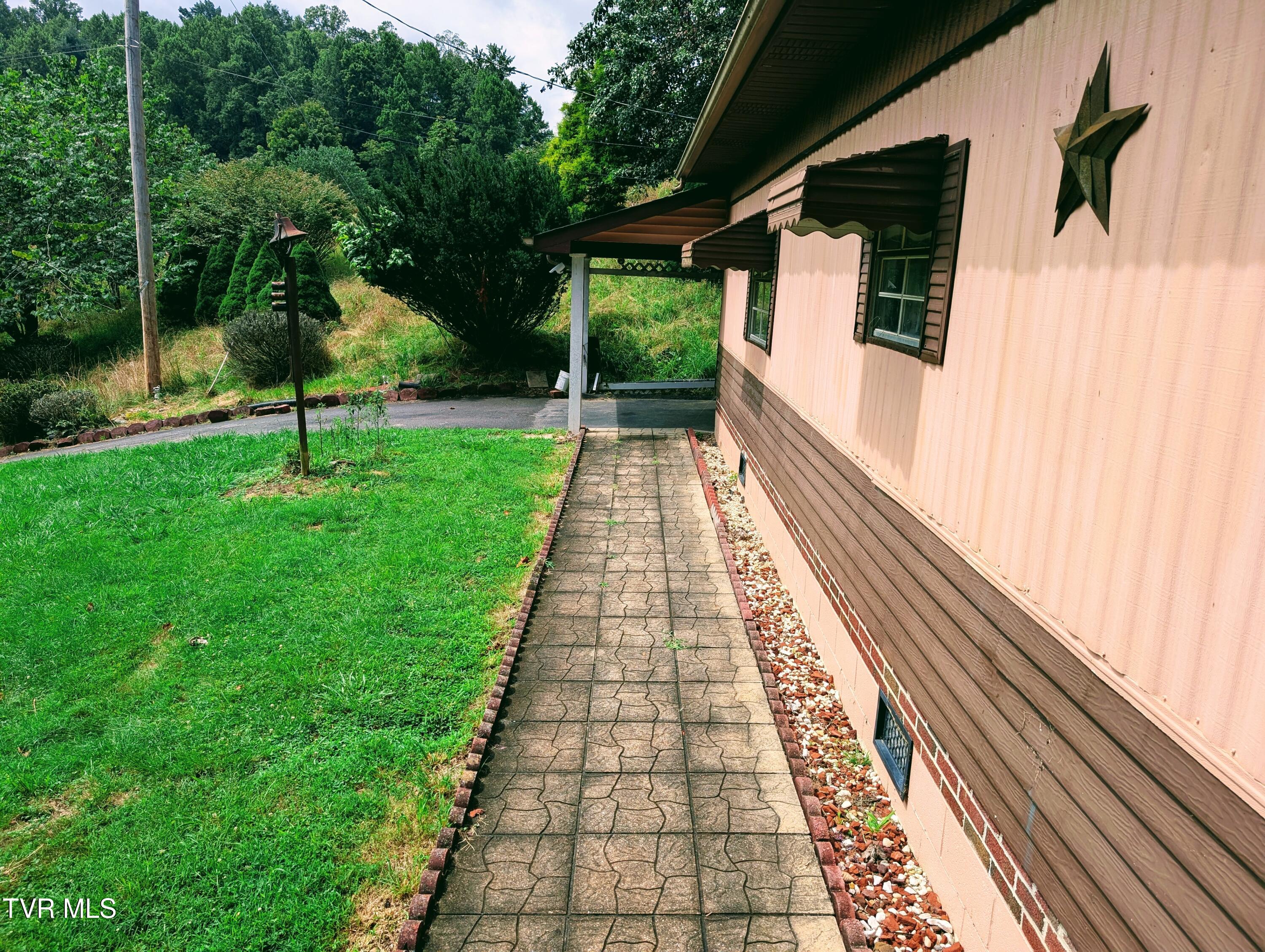 2056 Honey Camp Road