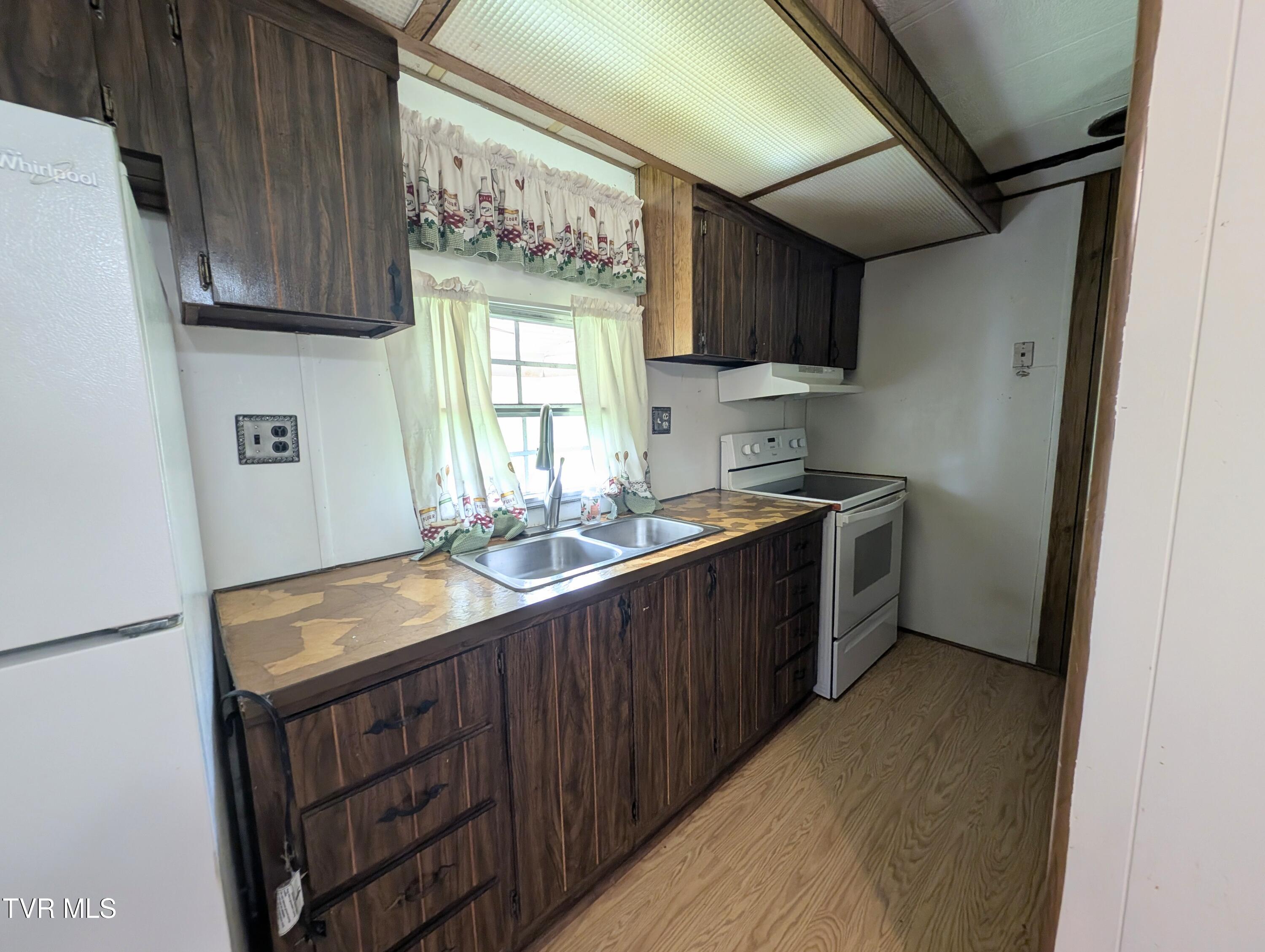 2056 Honey Camp Road