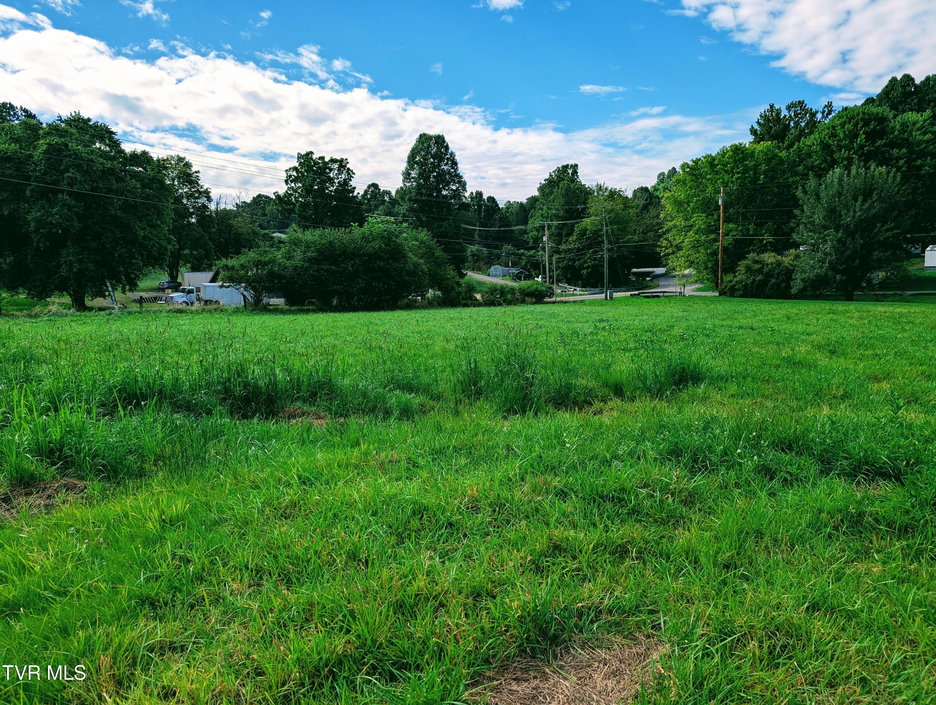 1053 The Lake Road