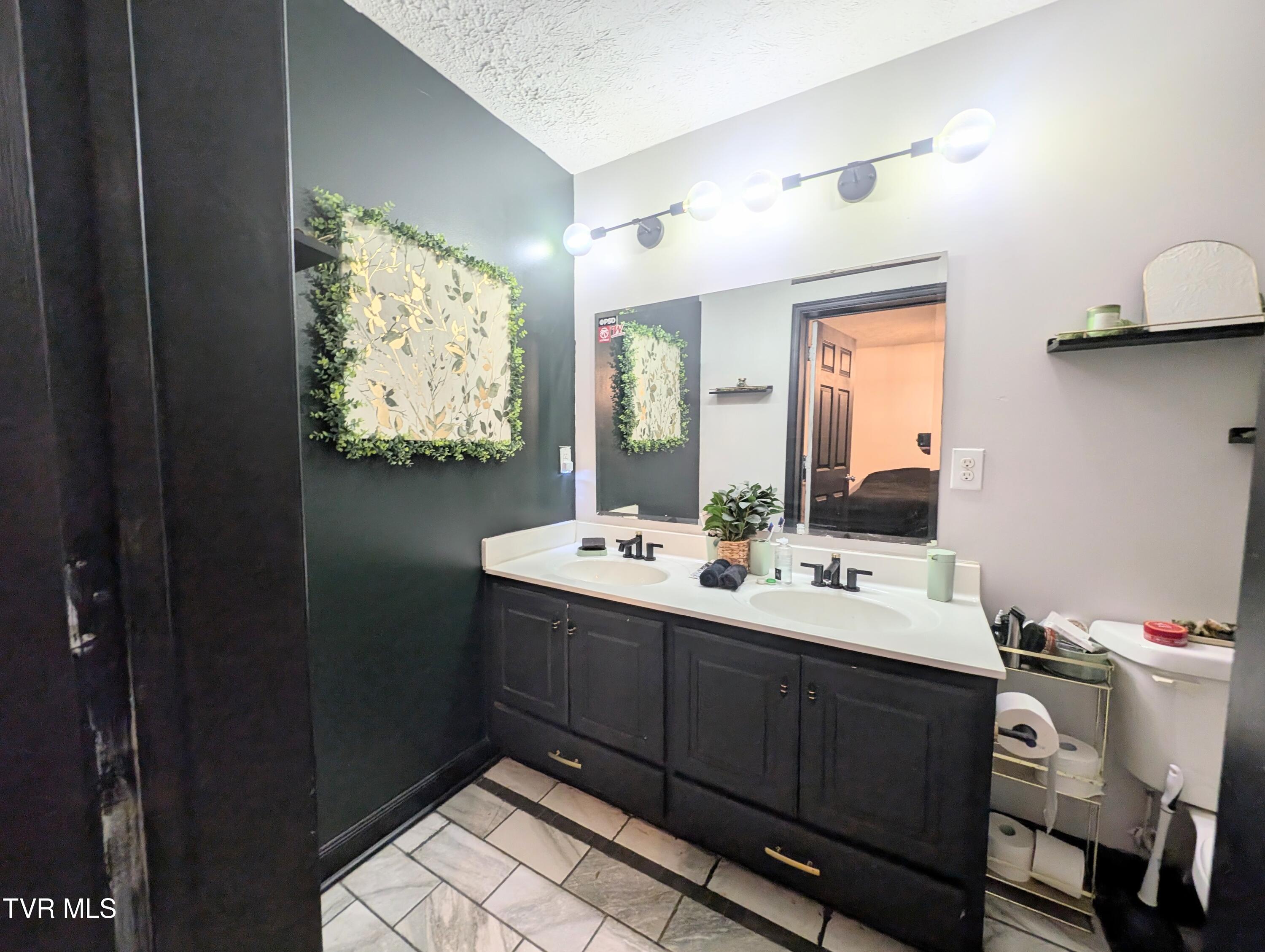 2363 Northeast Mountain Laurel Road