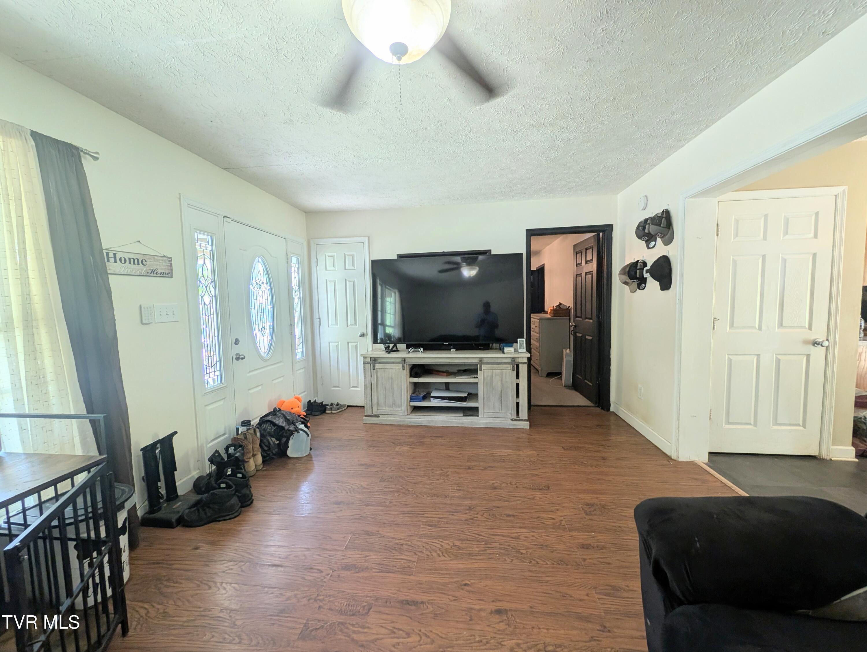 2363 Northeast Mountain Laurel Road