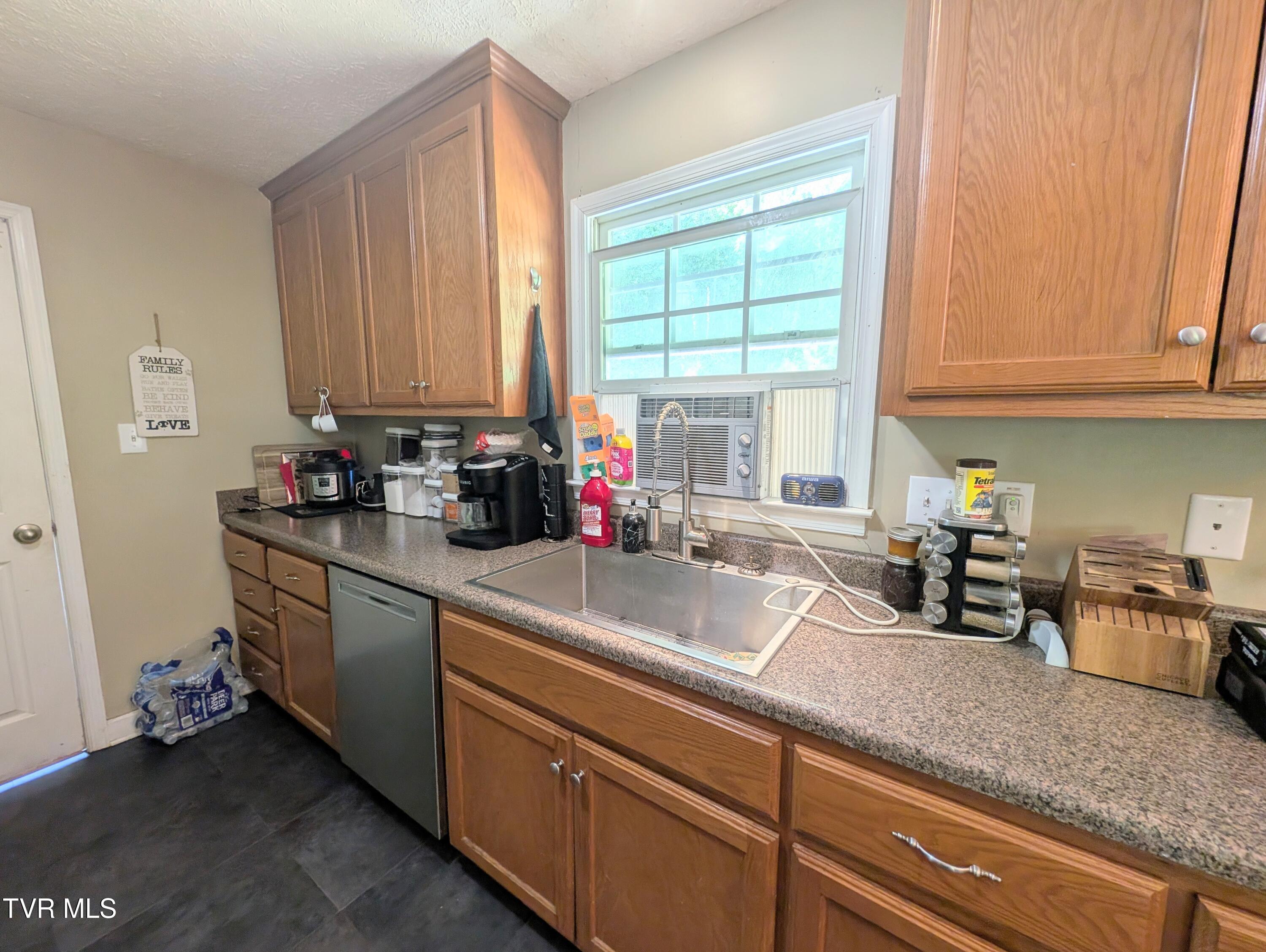 2363 Northeast Mountain Laurel Road