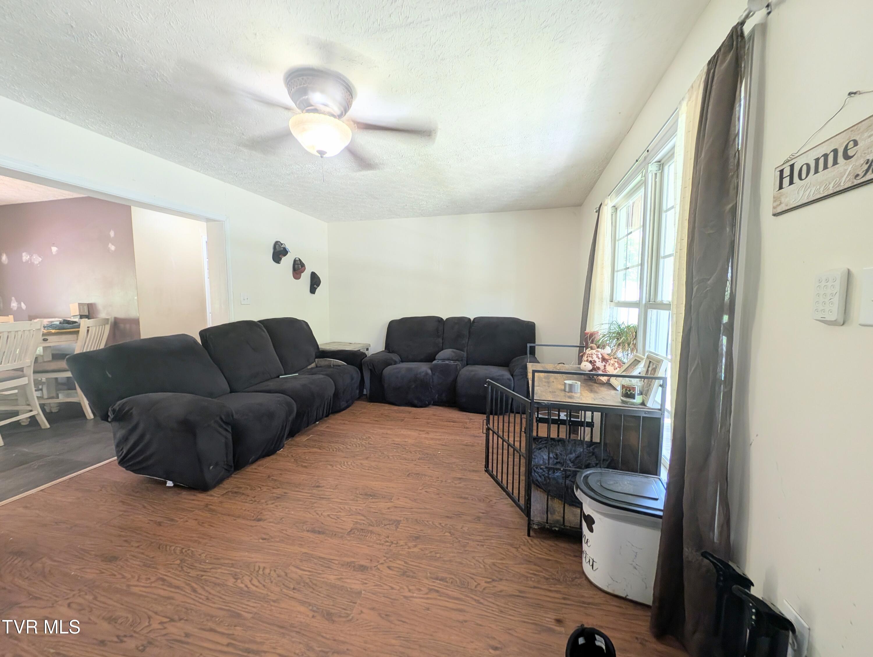 2363 Northeast Mountain Laurel Road