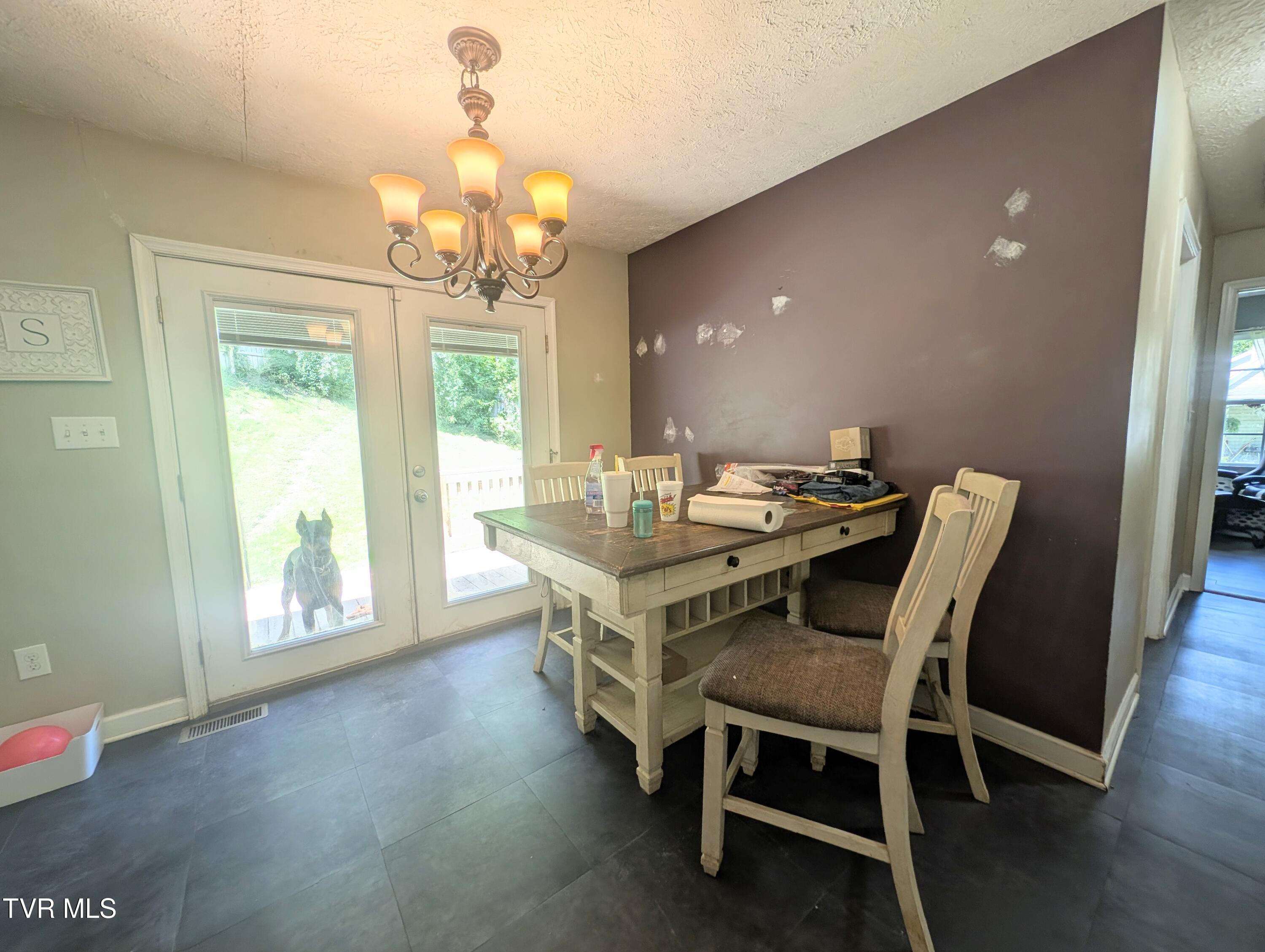 2363 Northeast Mountain Laurel Road