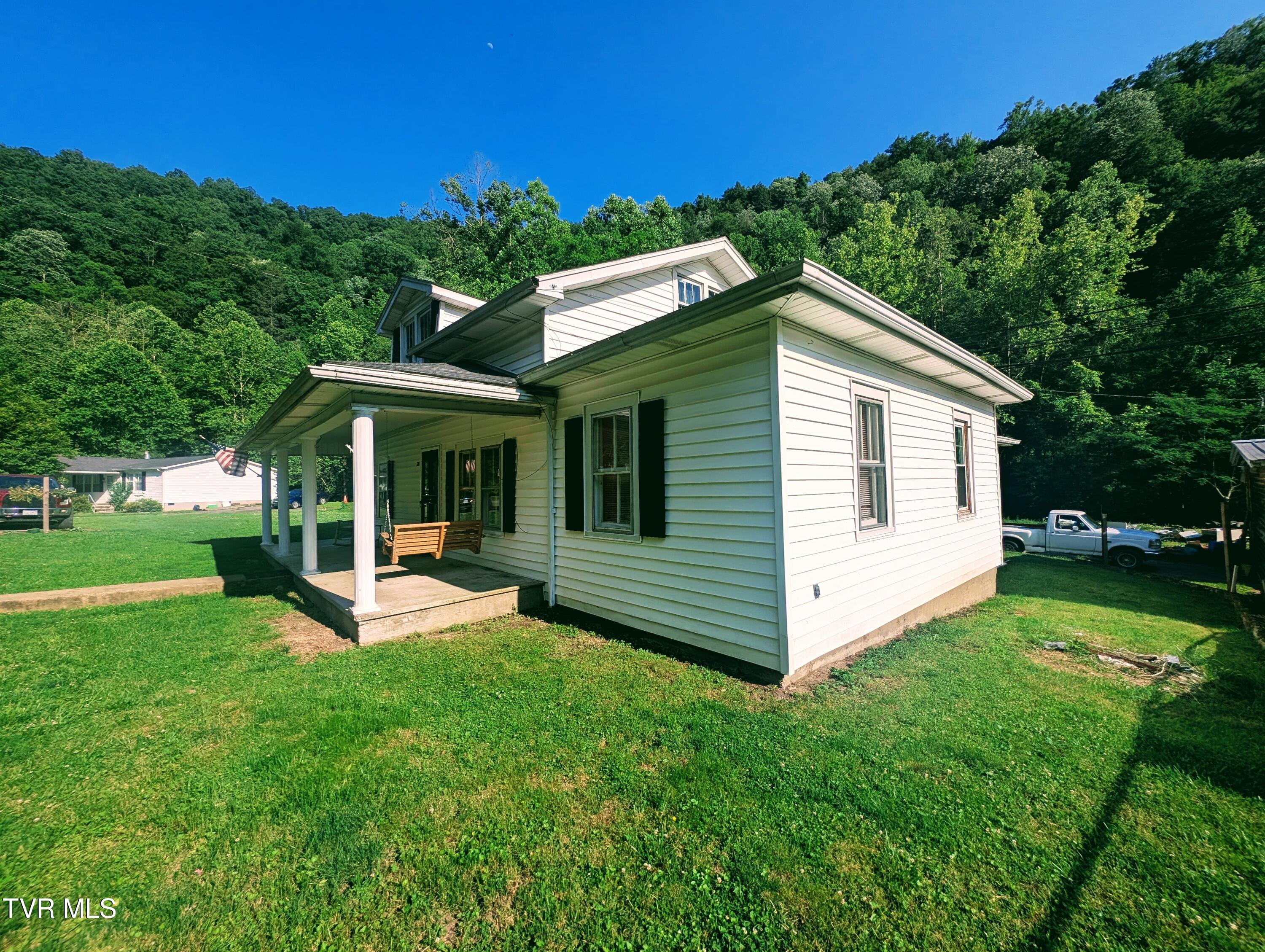 124 Garmon Sutherland Street
