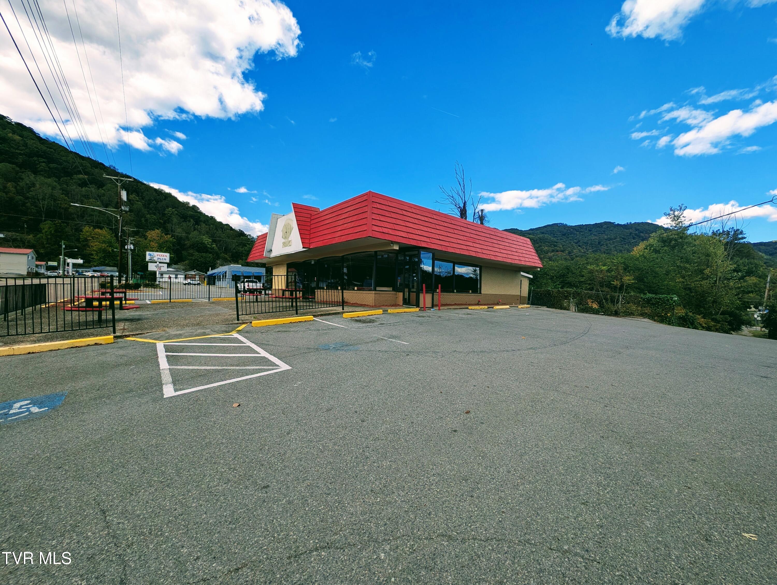 516 North E 5th St N Street