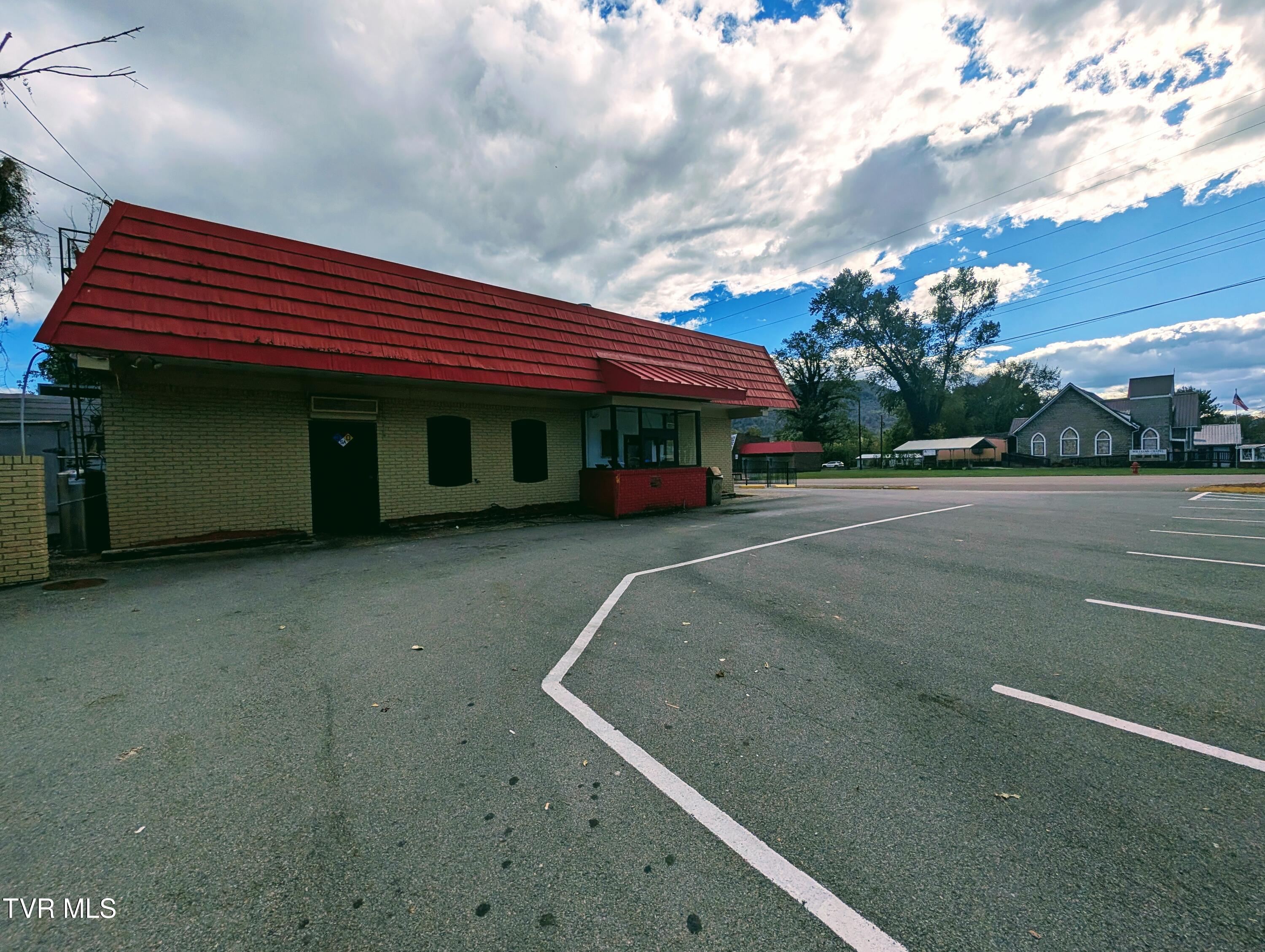 516 North E 5th St N Street