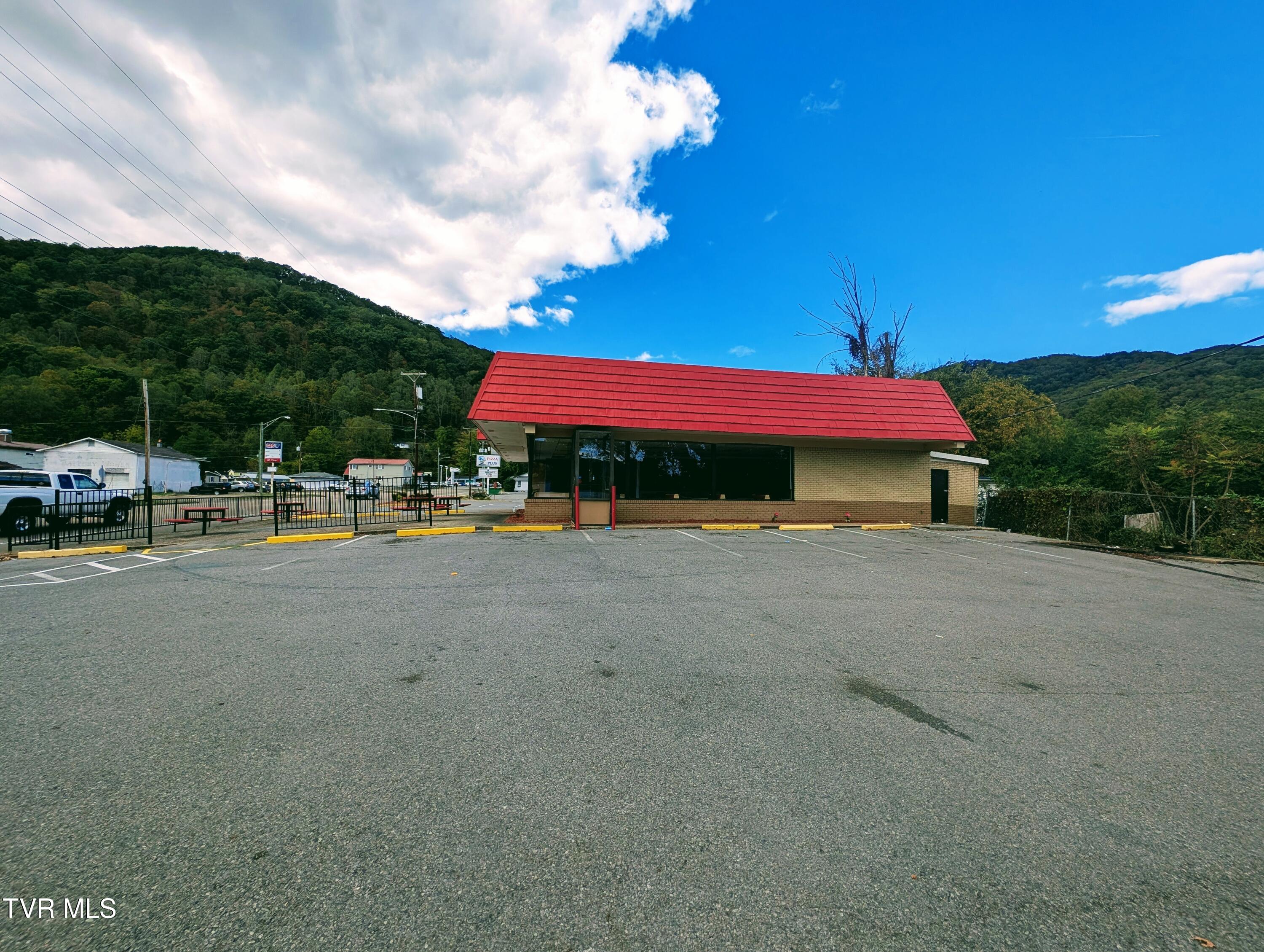 516 North E 5th St N Street