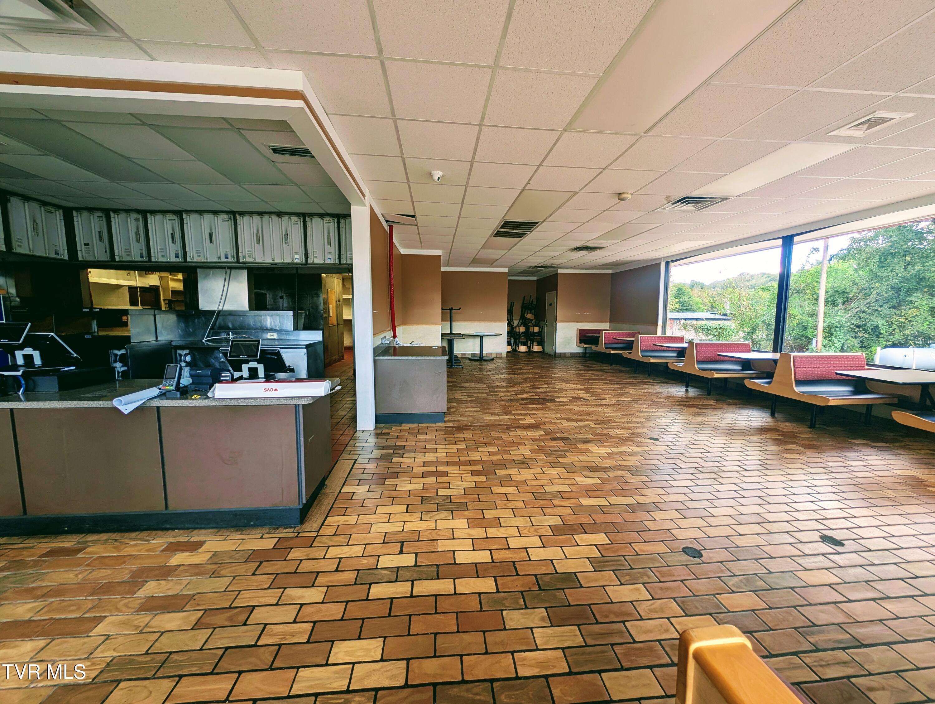 516 North E 5th St N Street