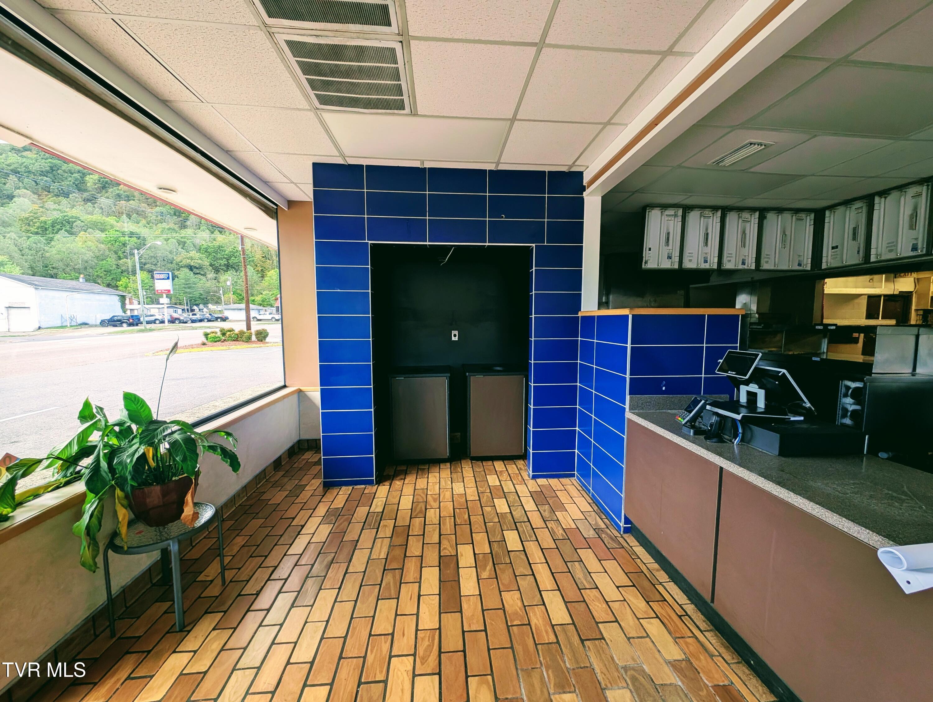 516 North E 5th St N Street