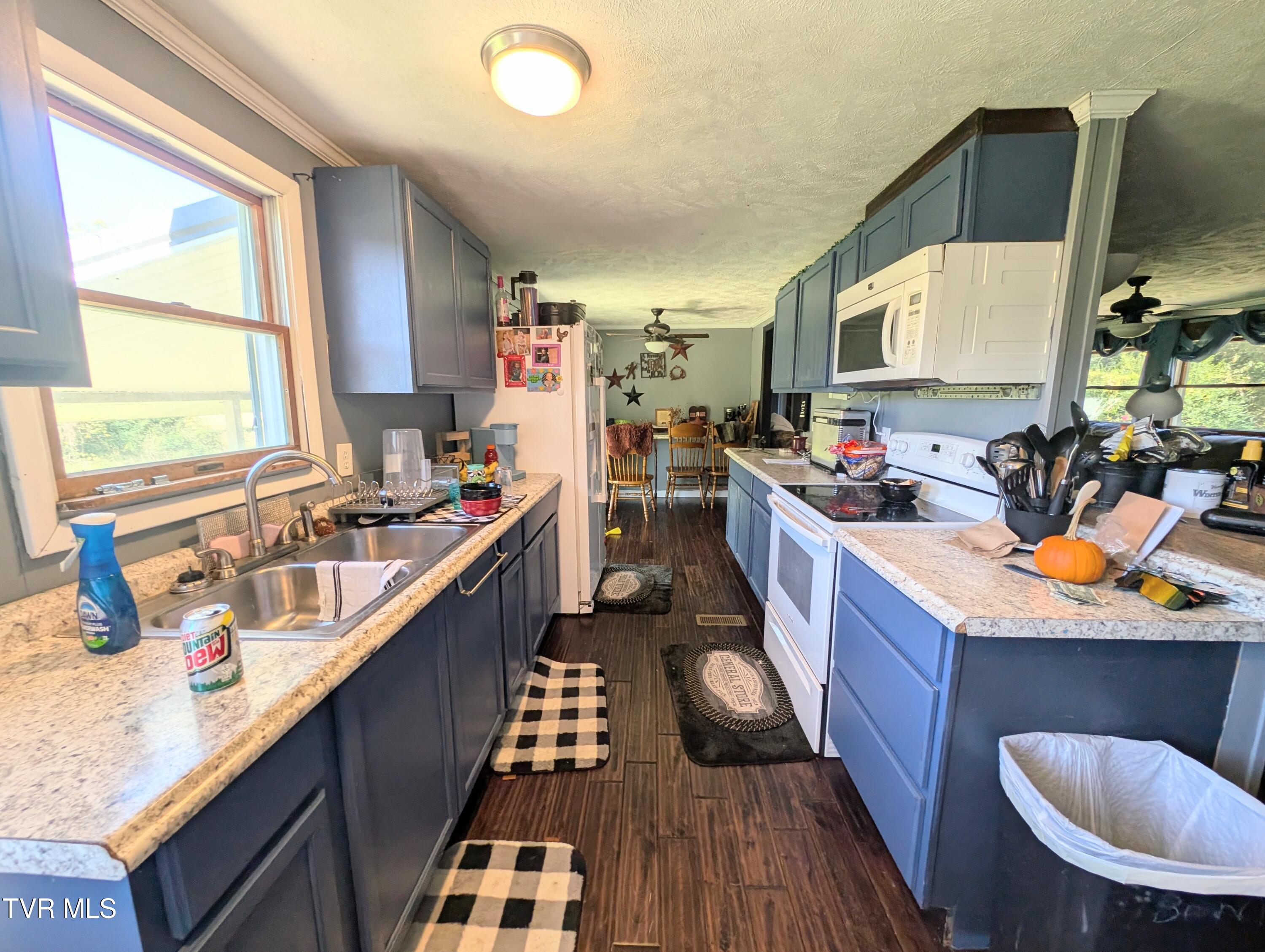 279 State Route Road, Clintwood