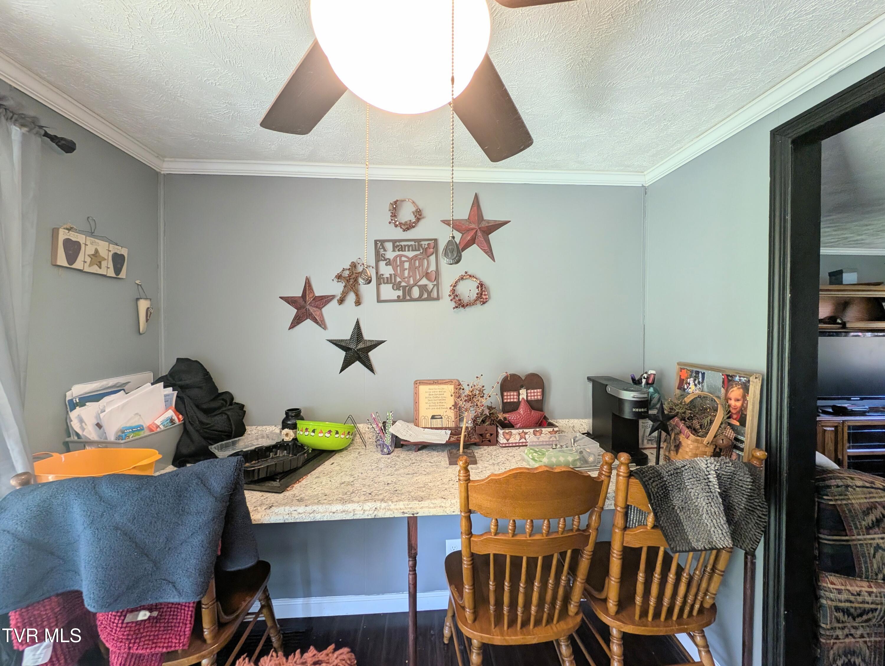 279 State Route Road, Clintwood