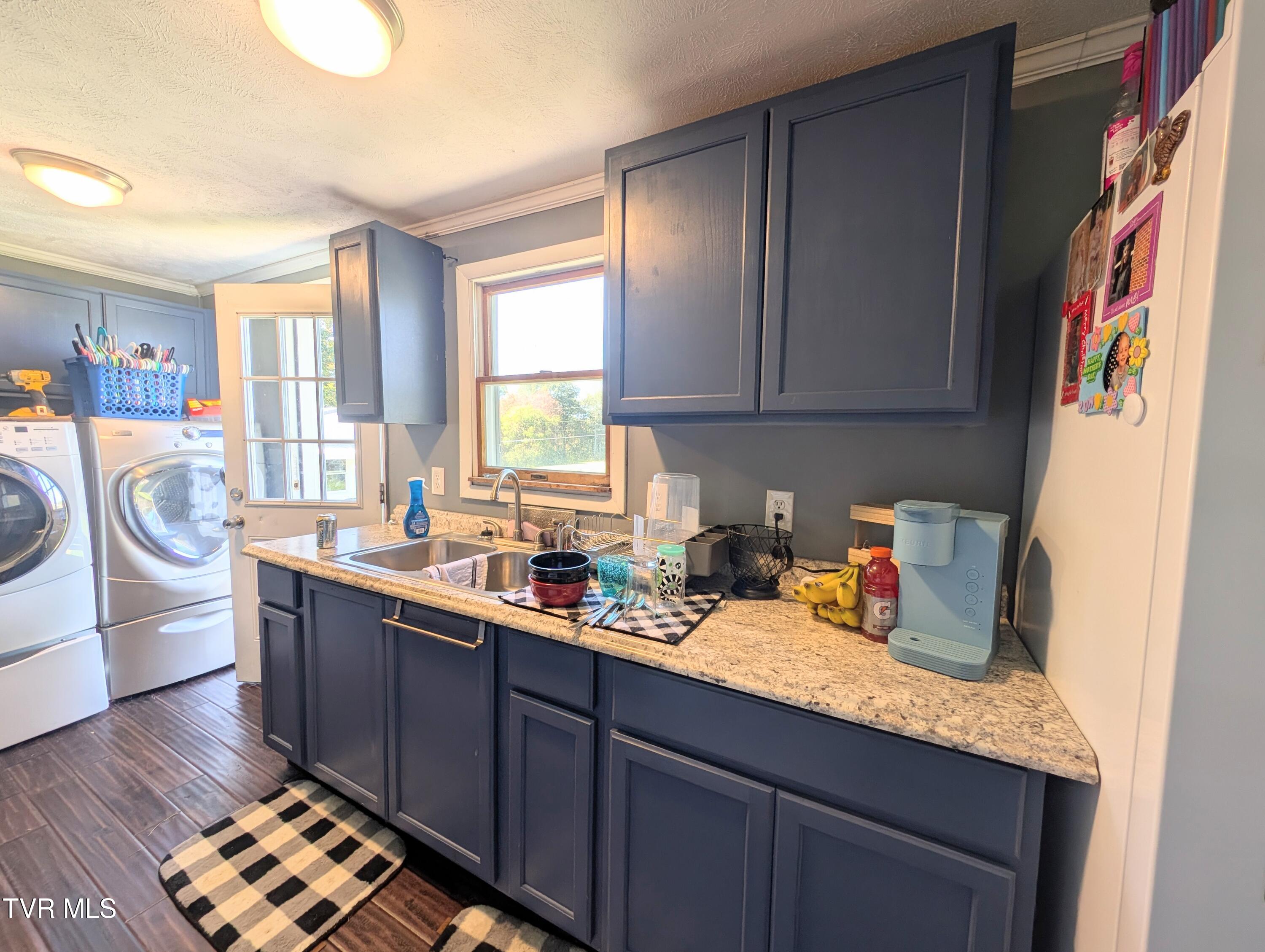 279 State Route Road, Clintwood