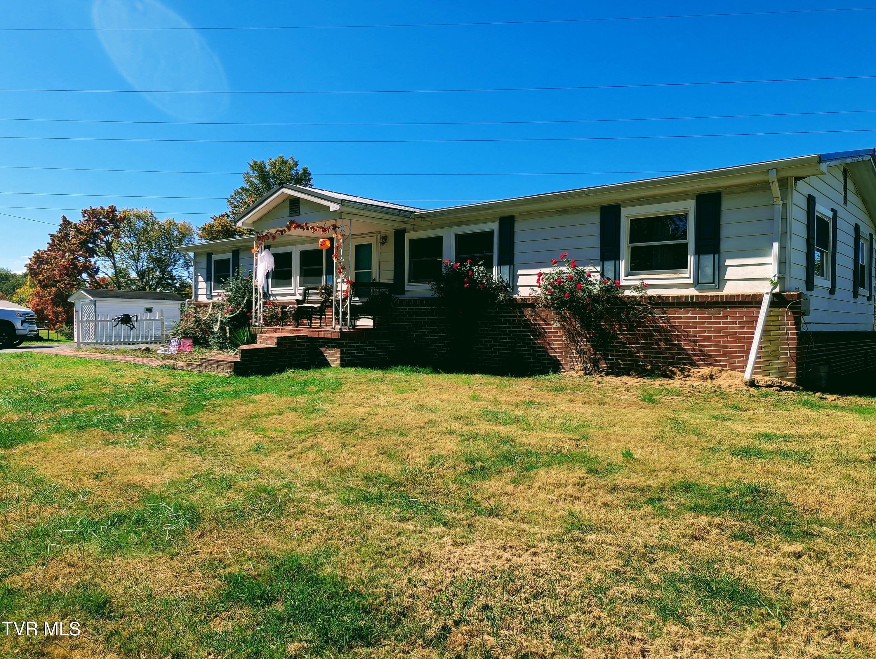 279 State Route Road, Clintwood