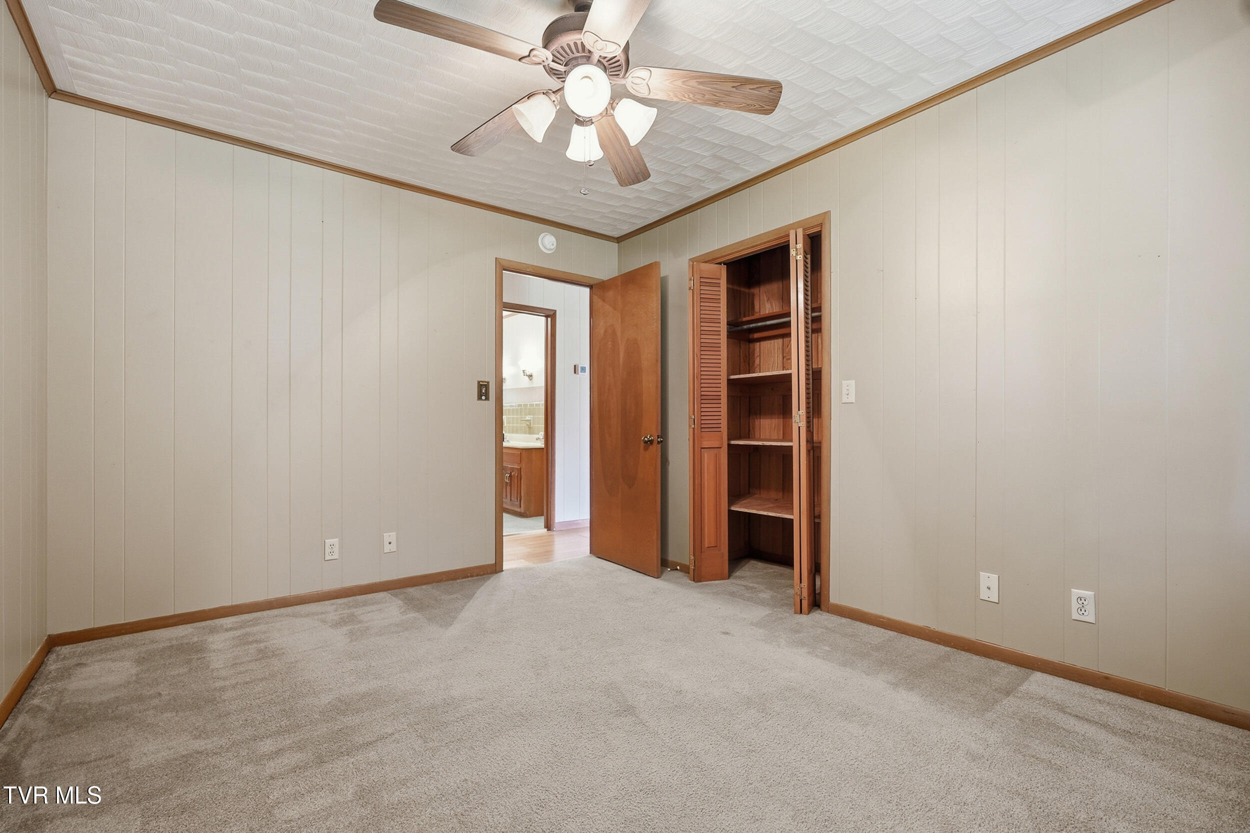 220 Market Street, Clintwood