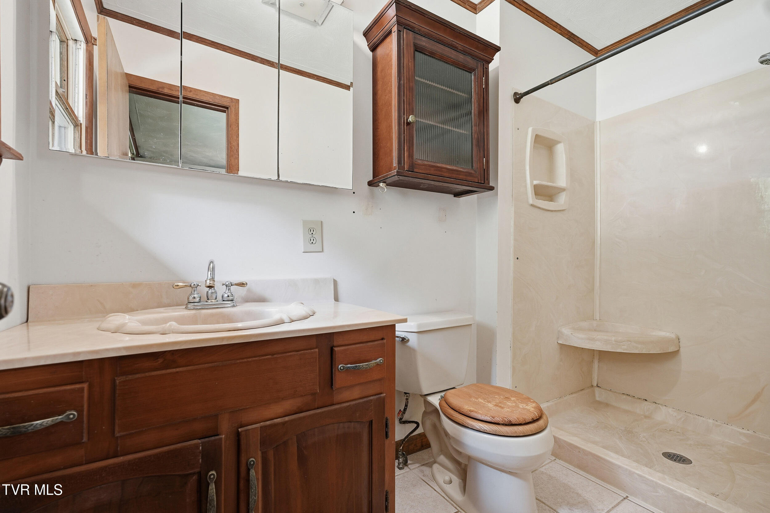 220 Market Street, Clintwood