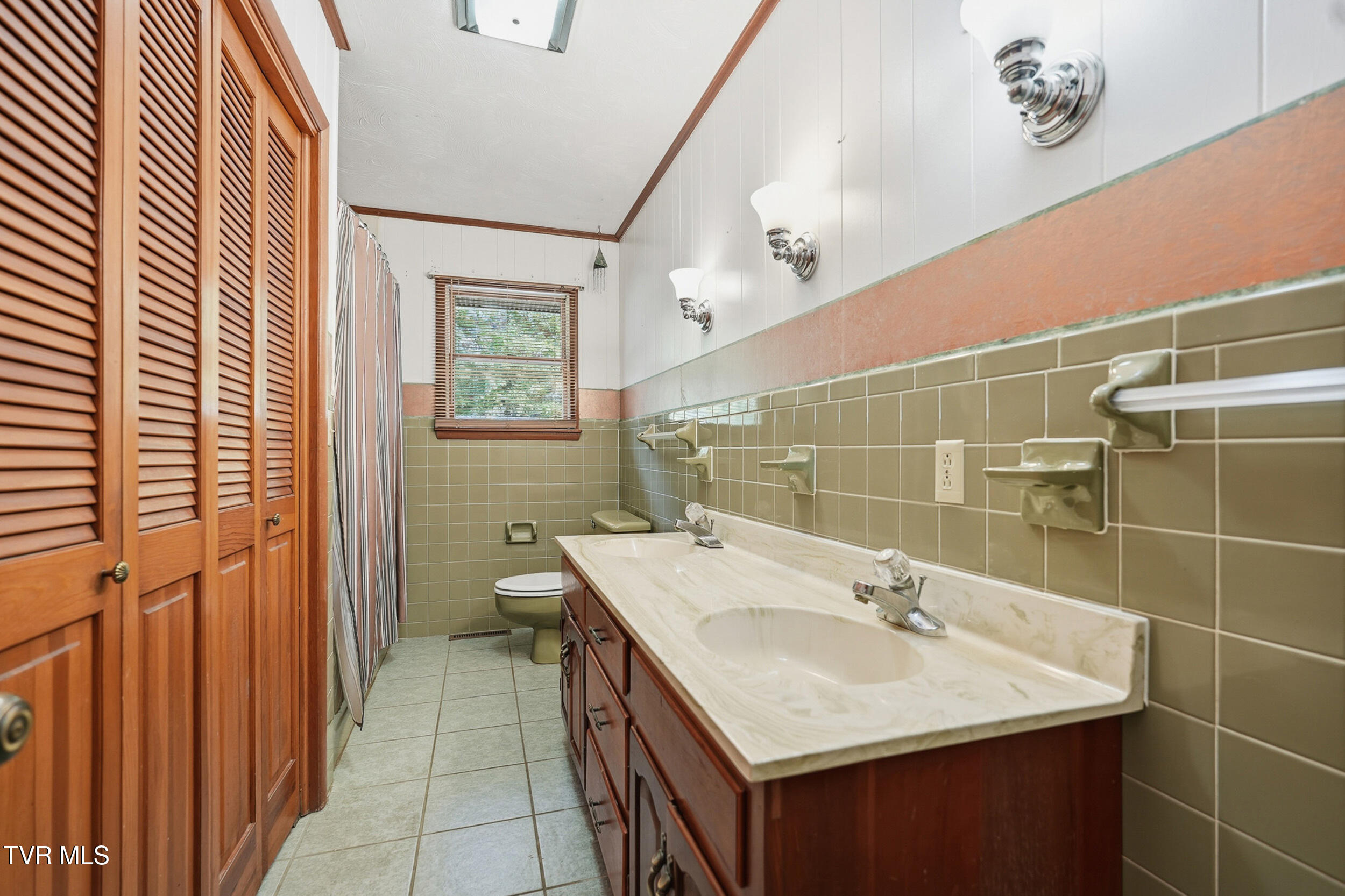 220 Market Street, Clintwood