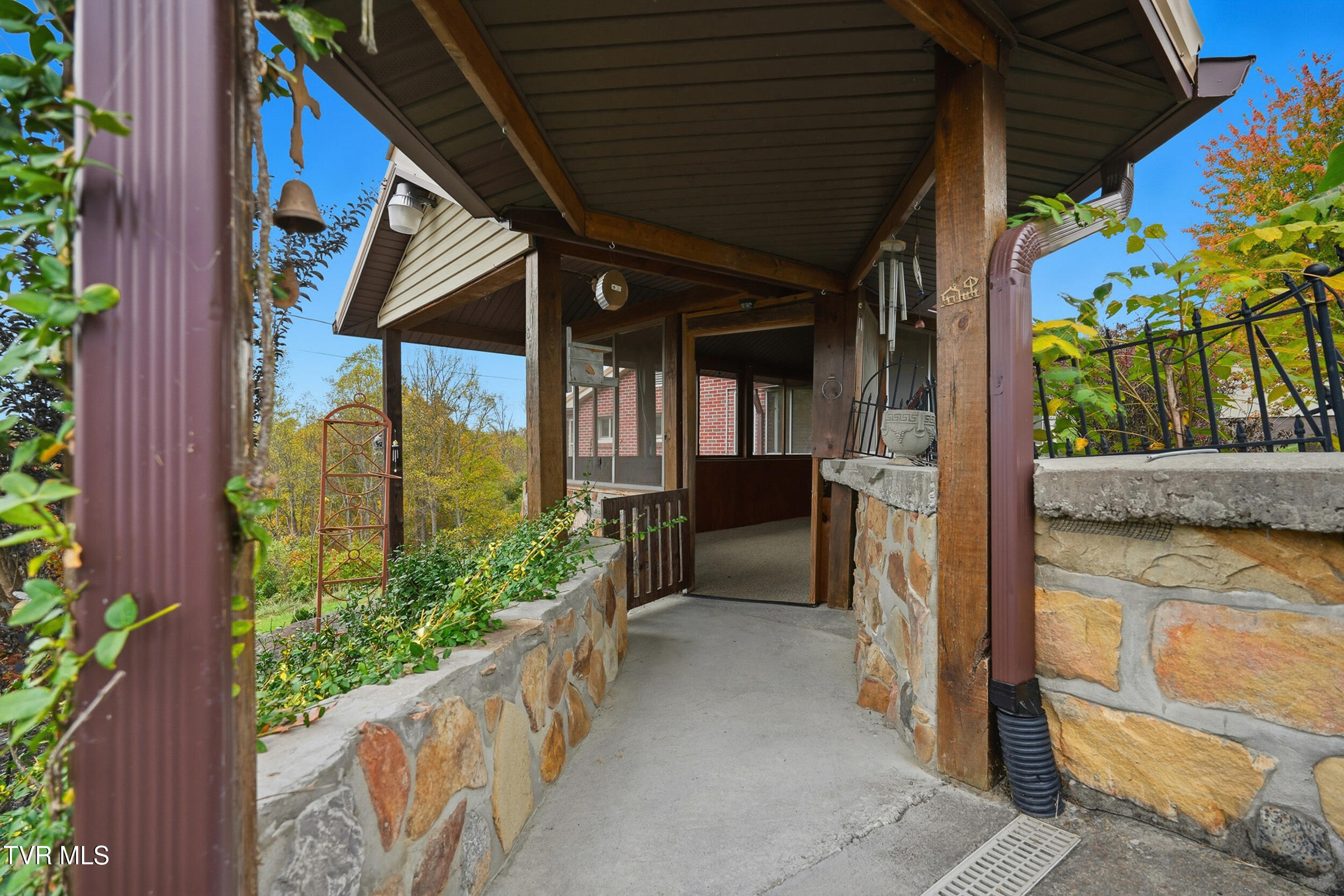 490 Delaney Lane, Clintwood