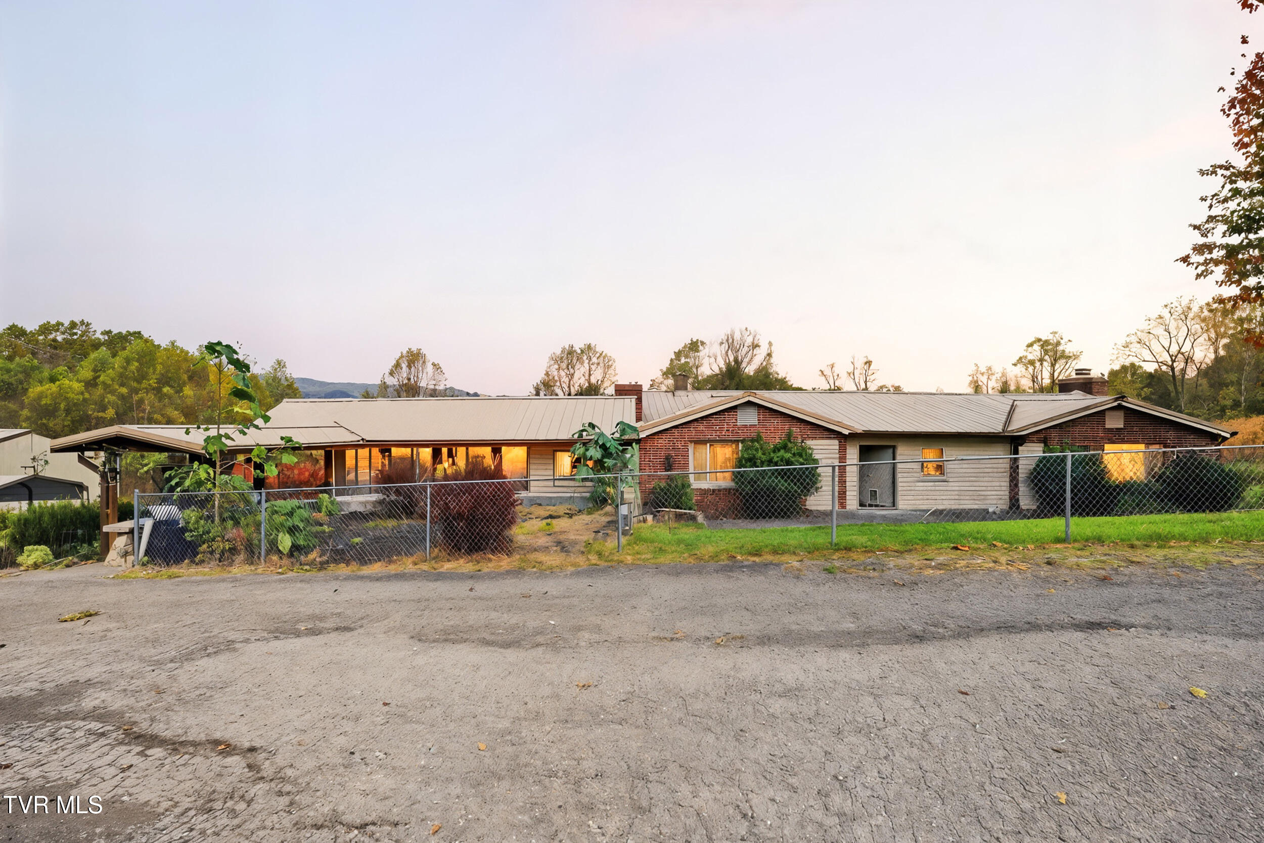 490 Delaney Lane, Clintwood