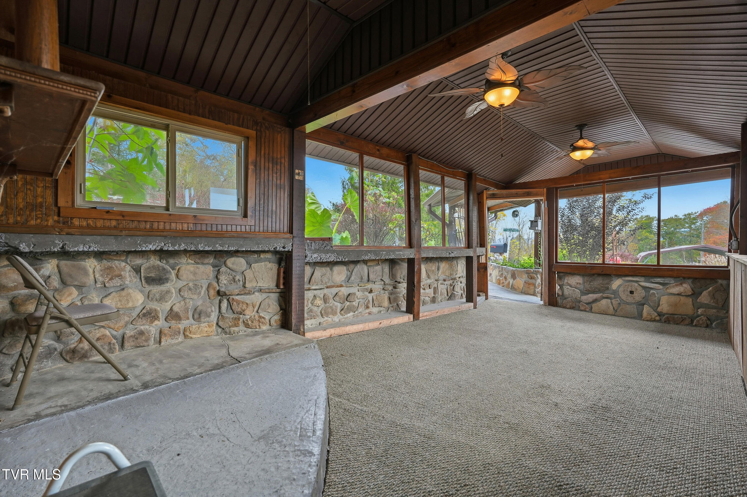 490 Delaney Lane, Clintwood