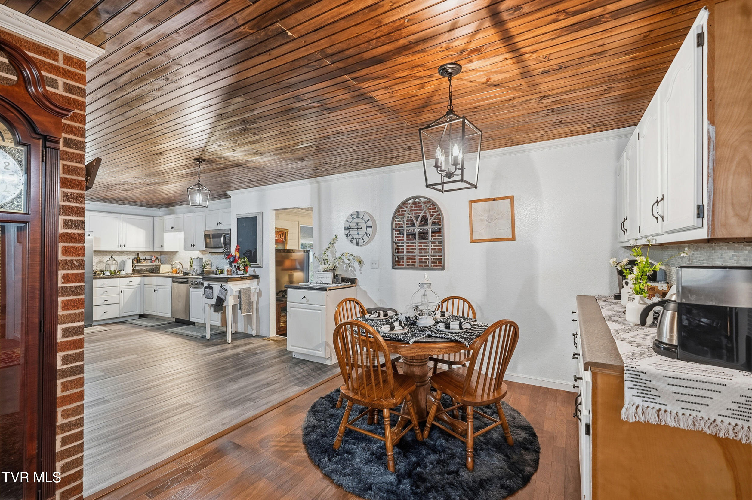 5186 Lick Creek Road