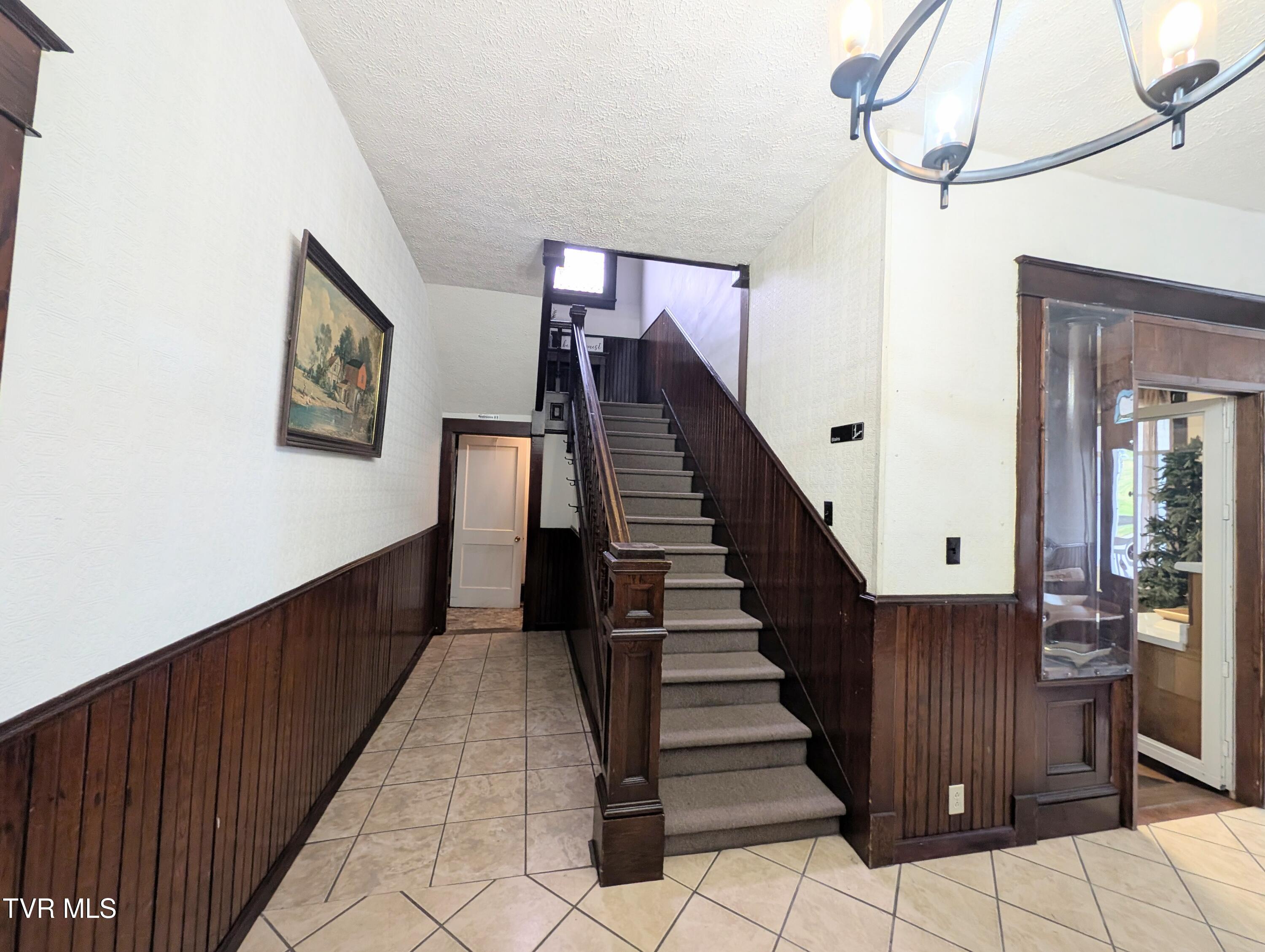 142 East Main Street