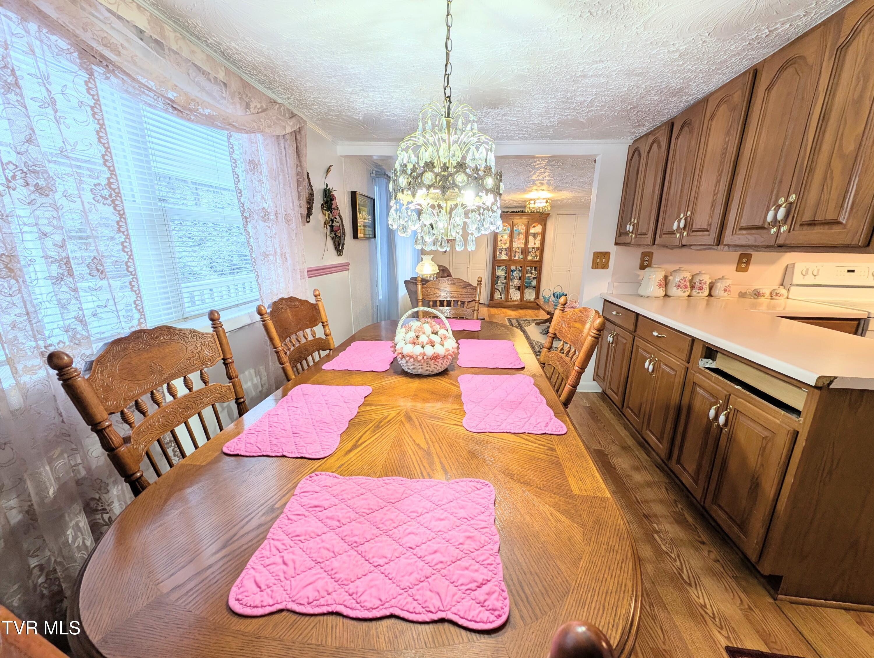 1991 Old Greenbrier Road