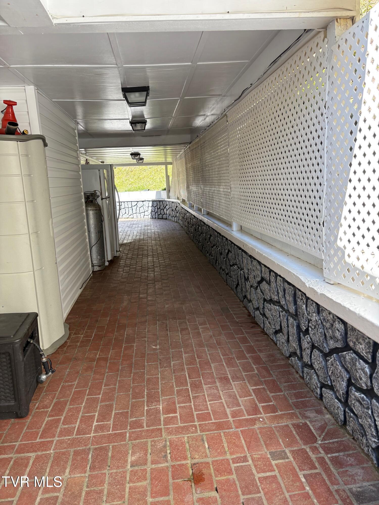 1991 Old Greenbrier Road