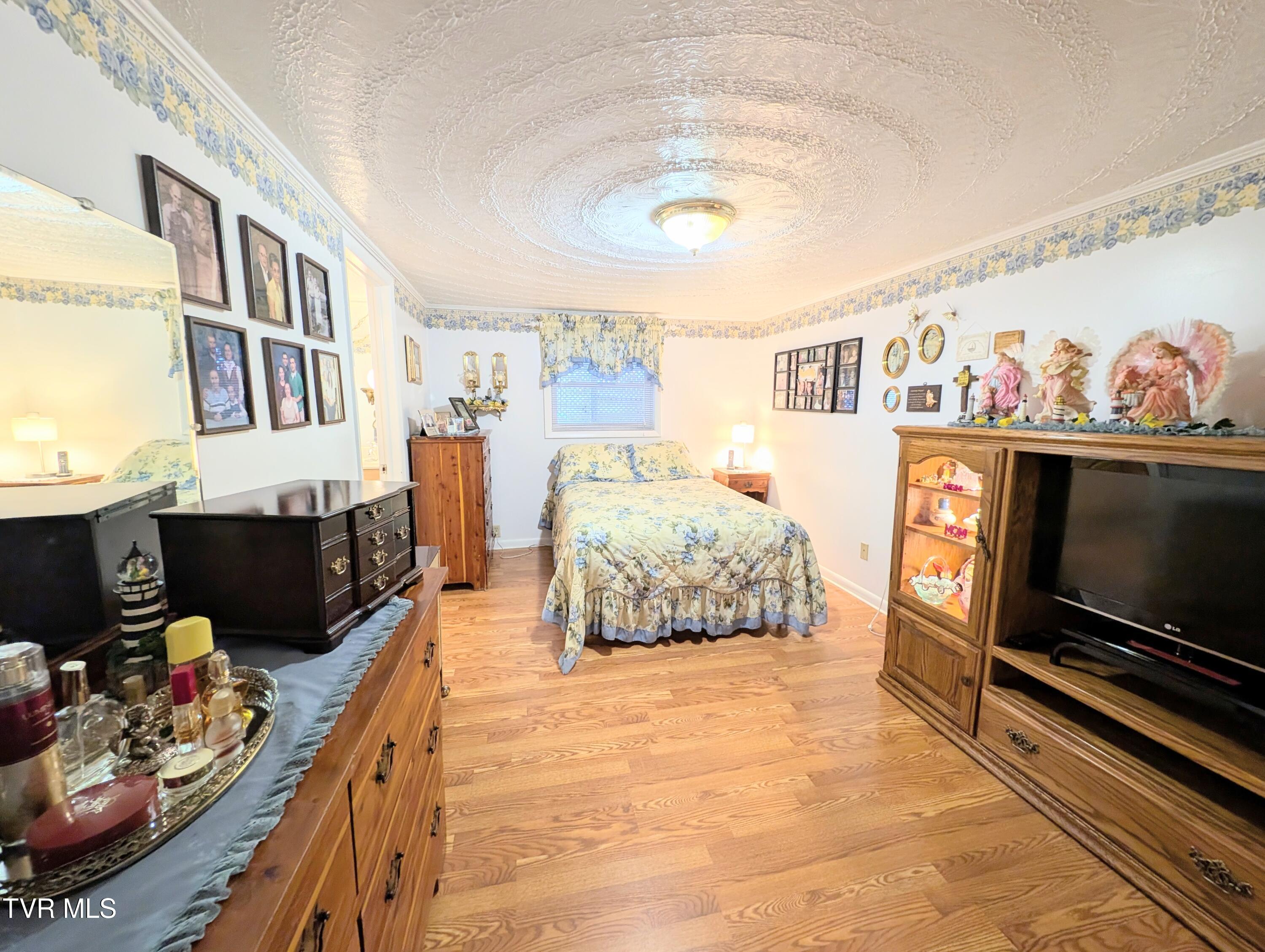 1991 Old Greenbrier Road