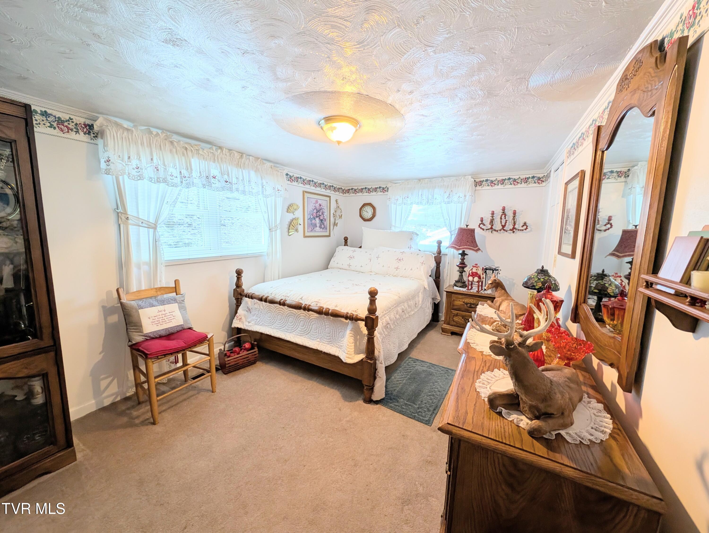 1991 Old Greenbrier Road