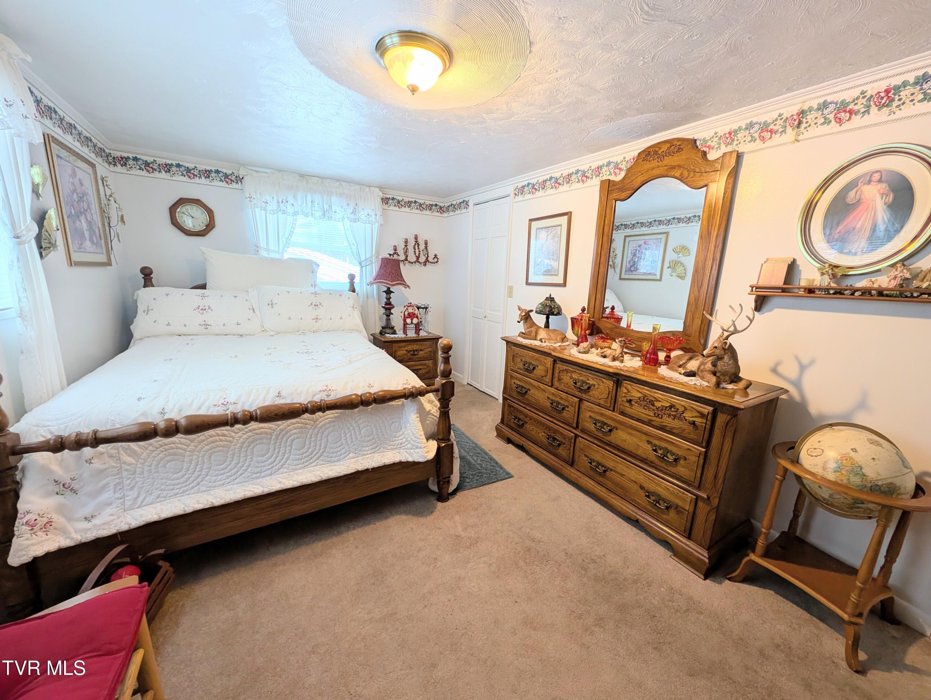 1991 Old Greenbrier Road