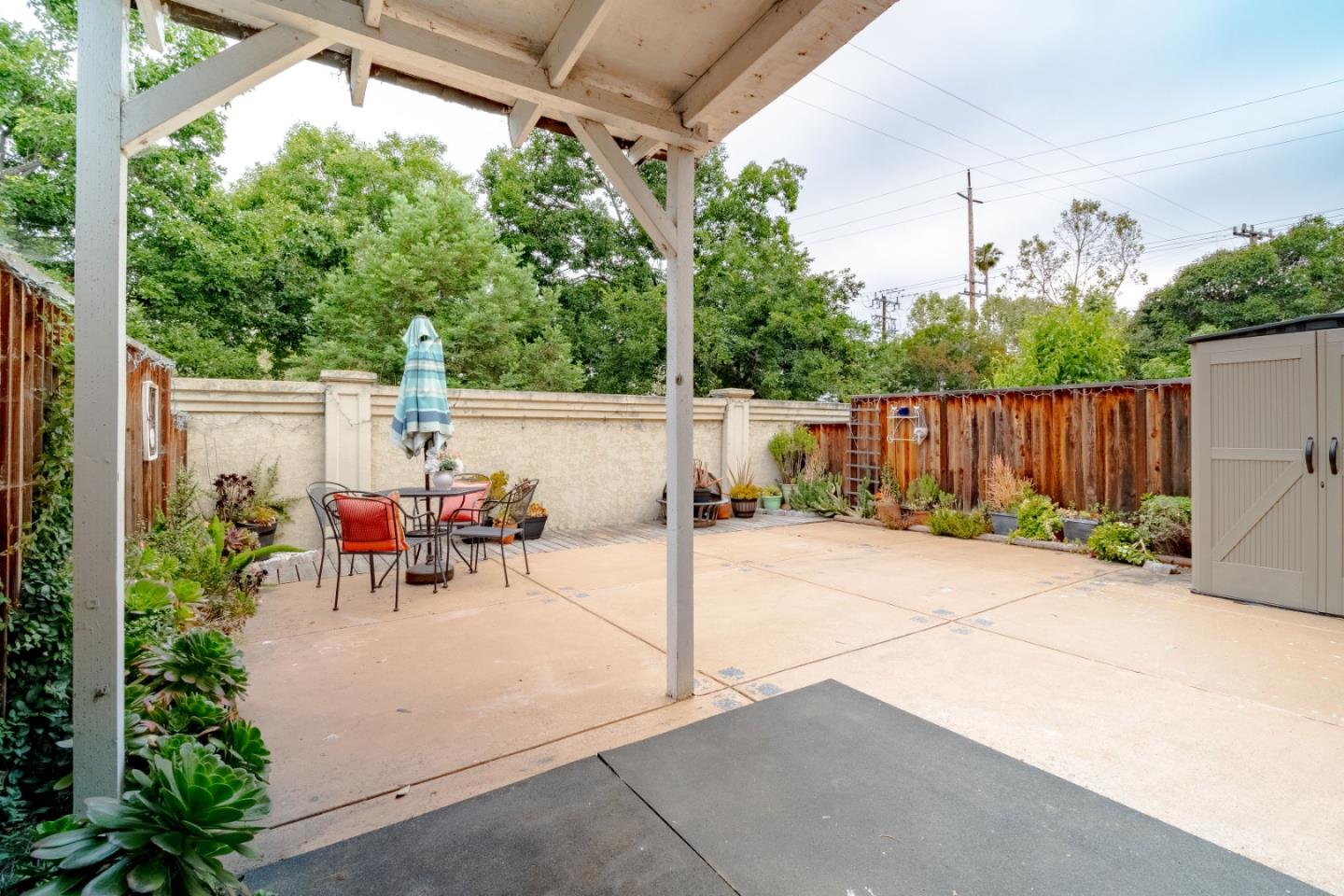 1687 Los Suenos Avenue