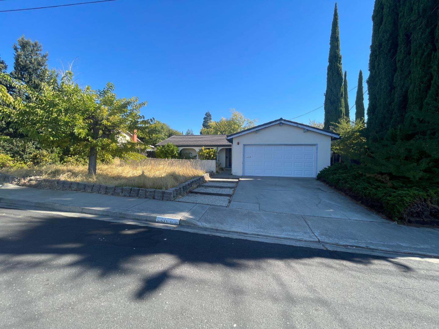2127 Trinity PL