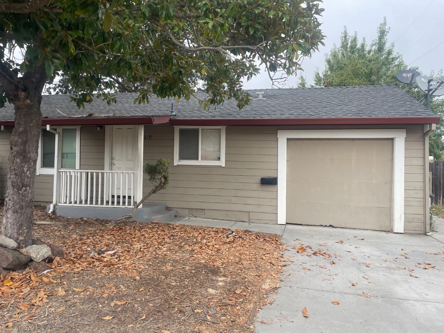 219 Barham AVE