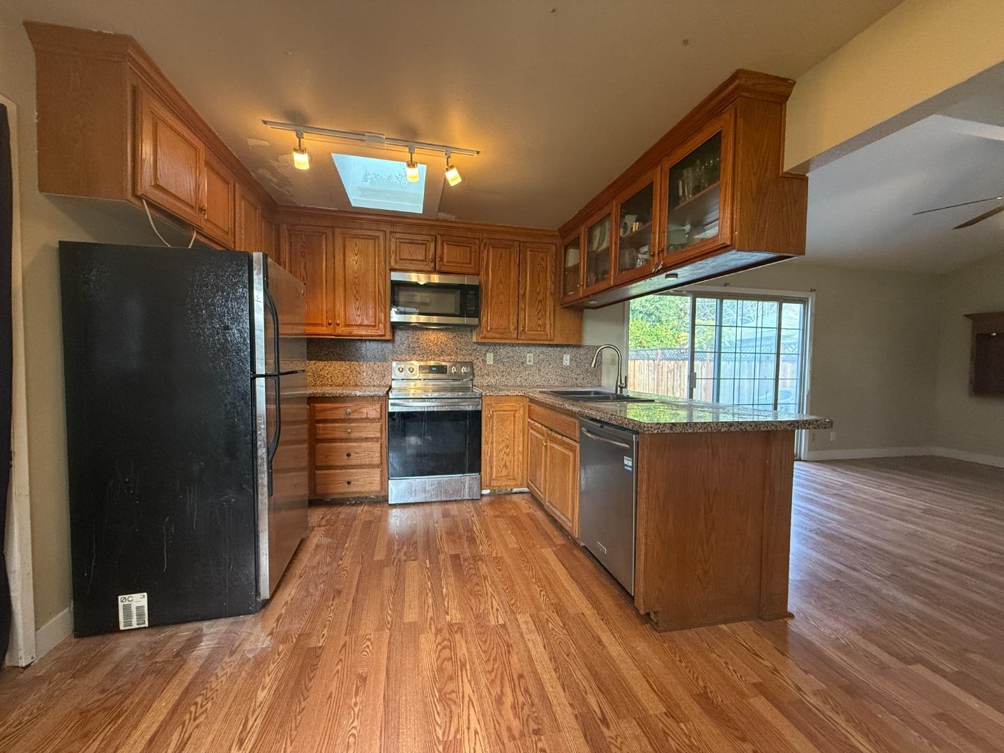 5194 Running Bear DR