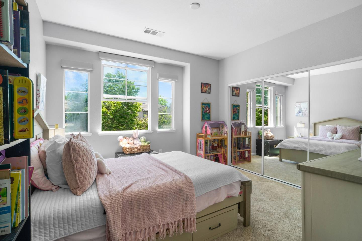4637 Glenbrook Drive